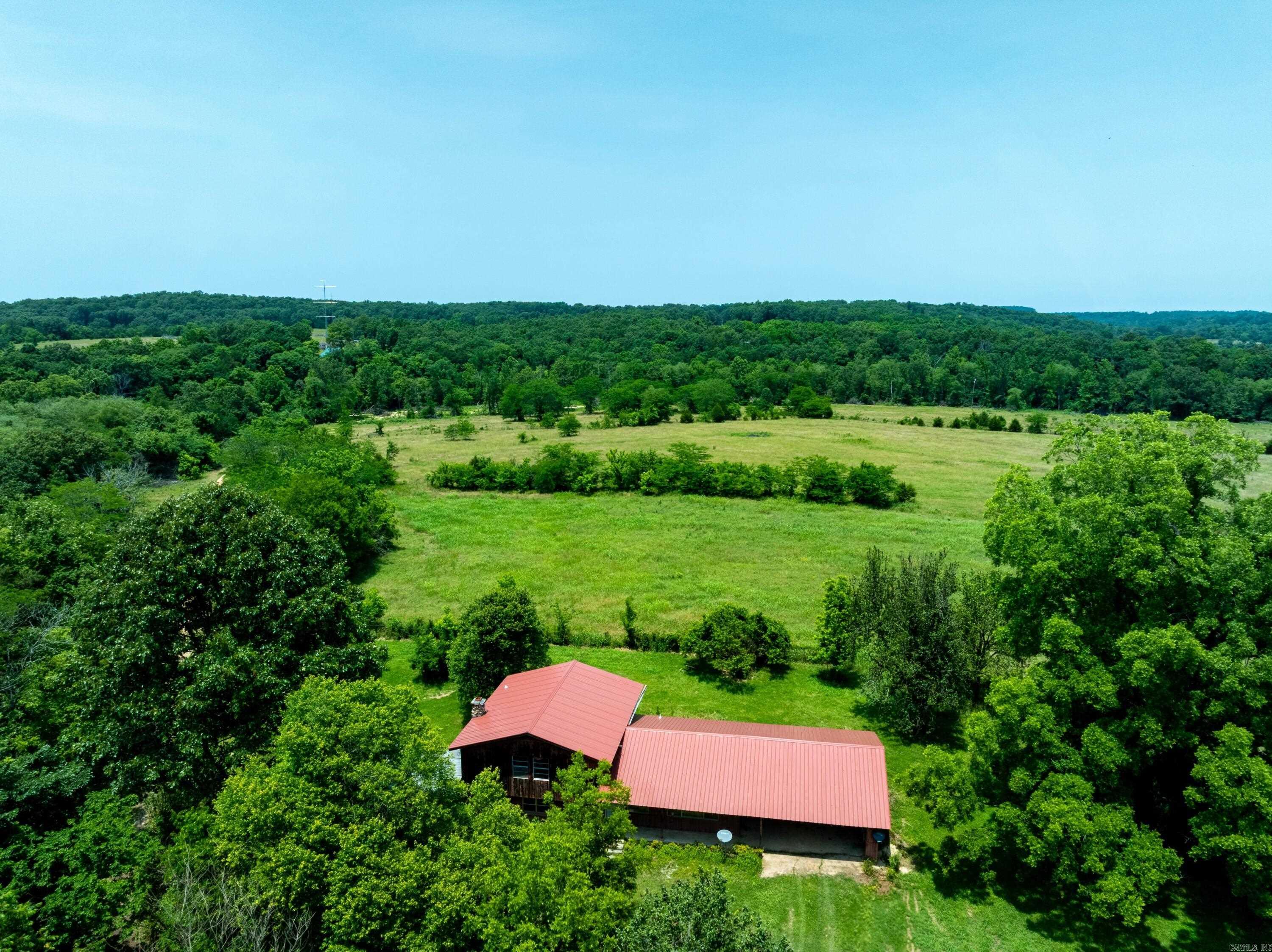 56 Mac Ln  Evening Shade, AR