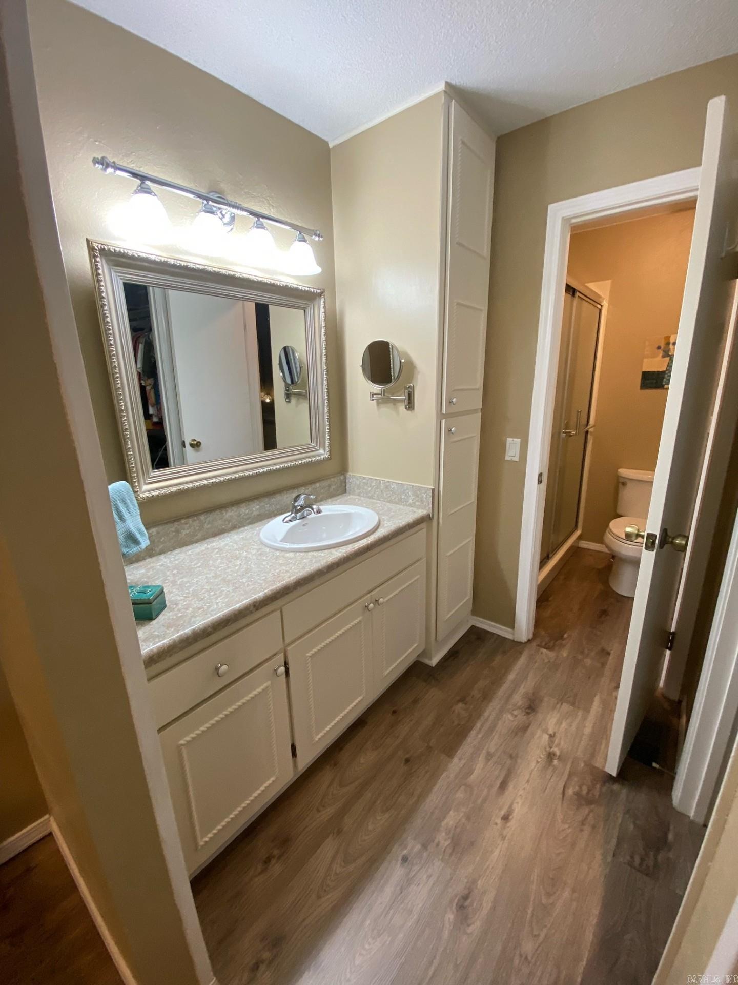 8 Lindsay Ln  Hot Springs Village, AR