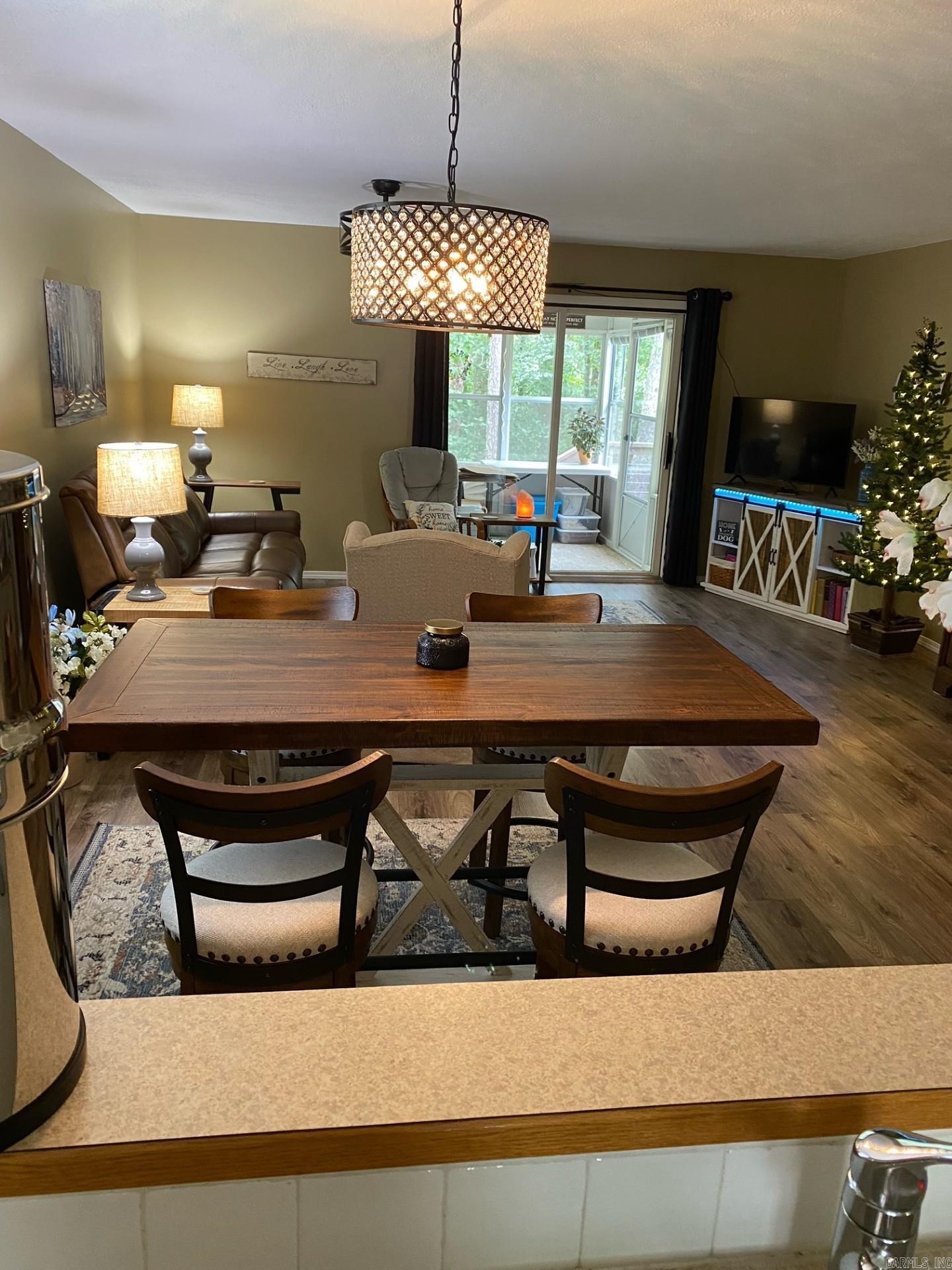 8 Lindsay Ln  Hot Springs Village, AR