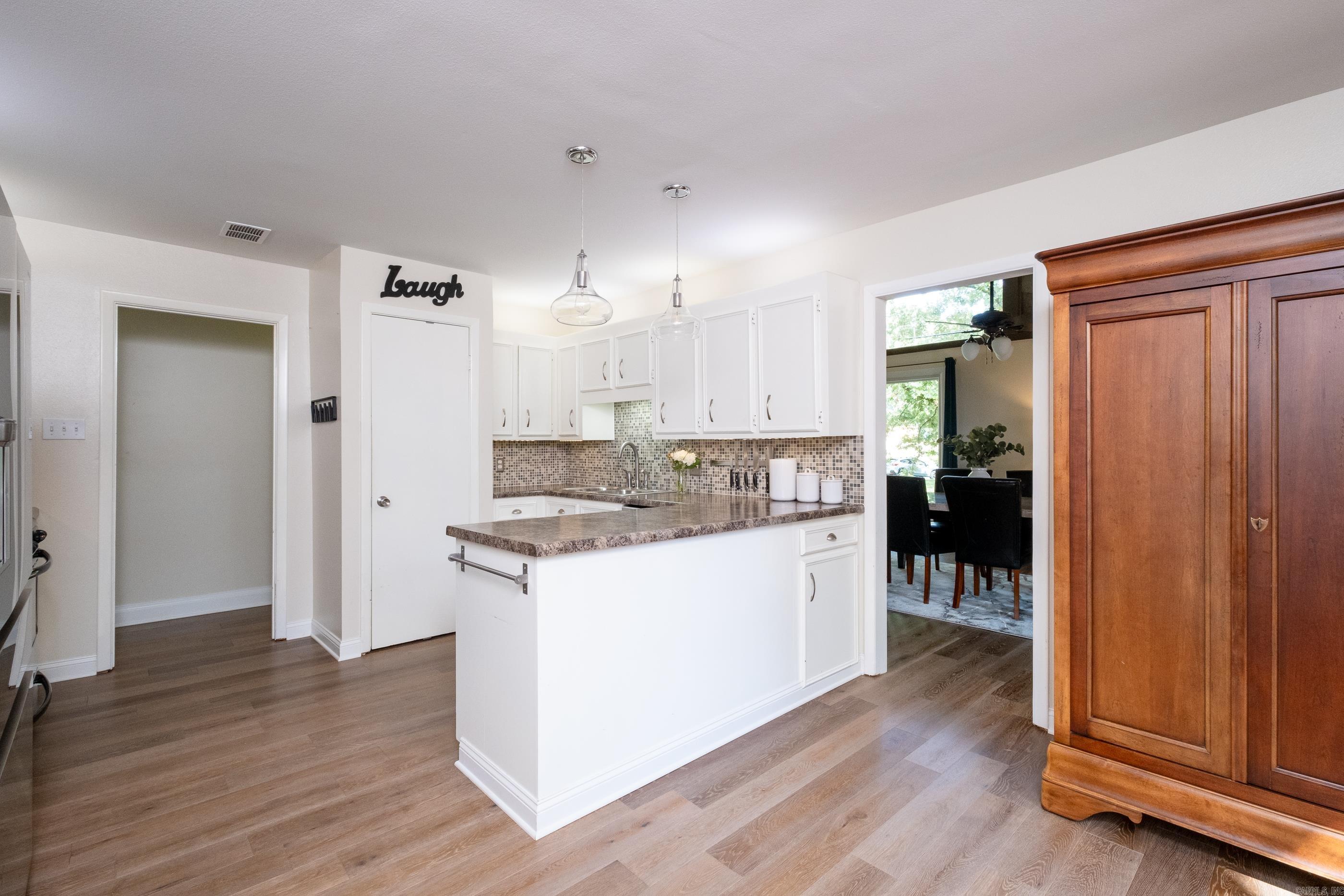 2908 Breckenridge  Little Rock, AR