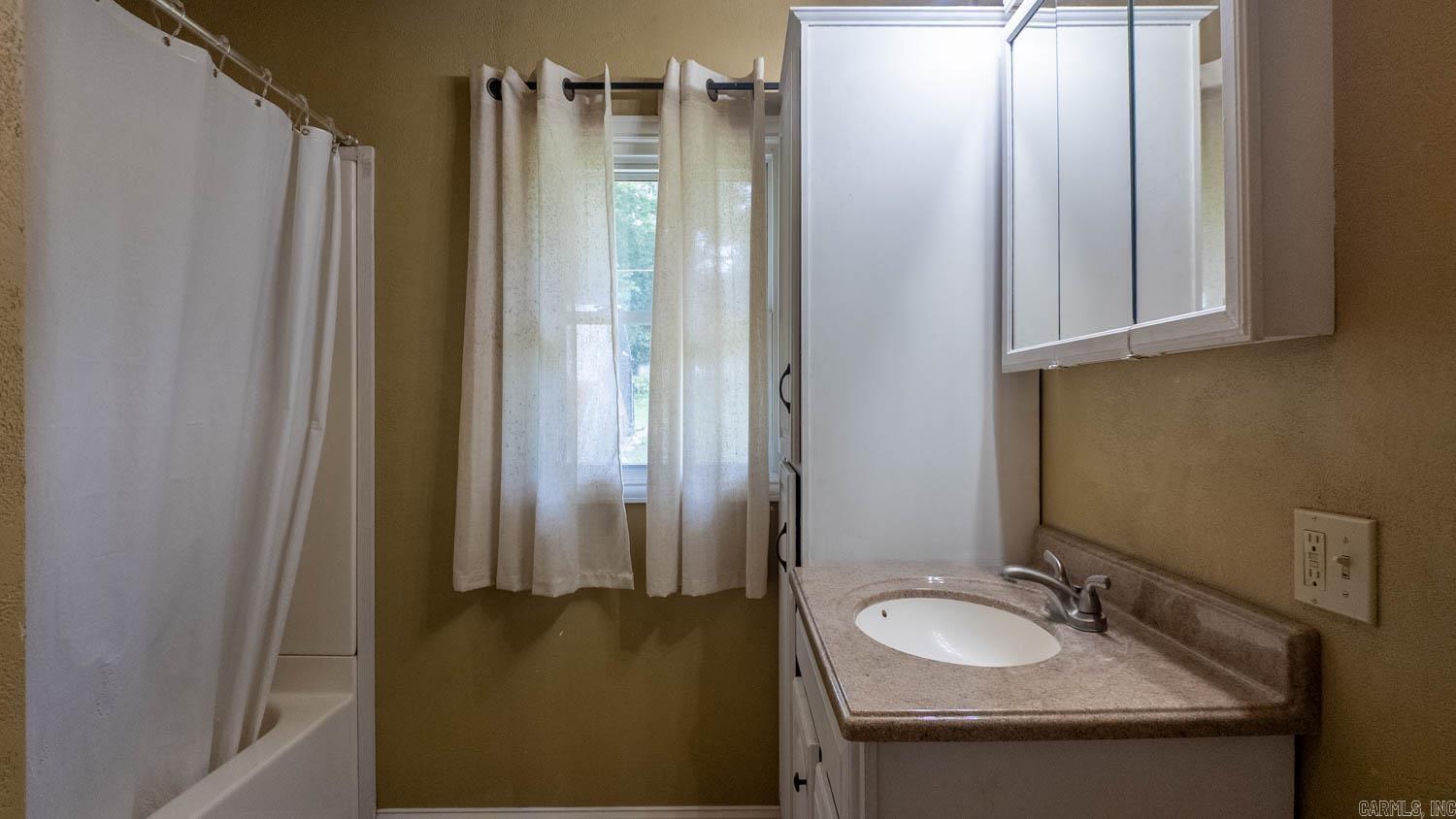 1160 Bethel Avenue  Mammoth Spring, AR
