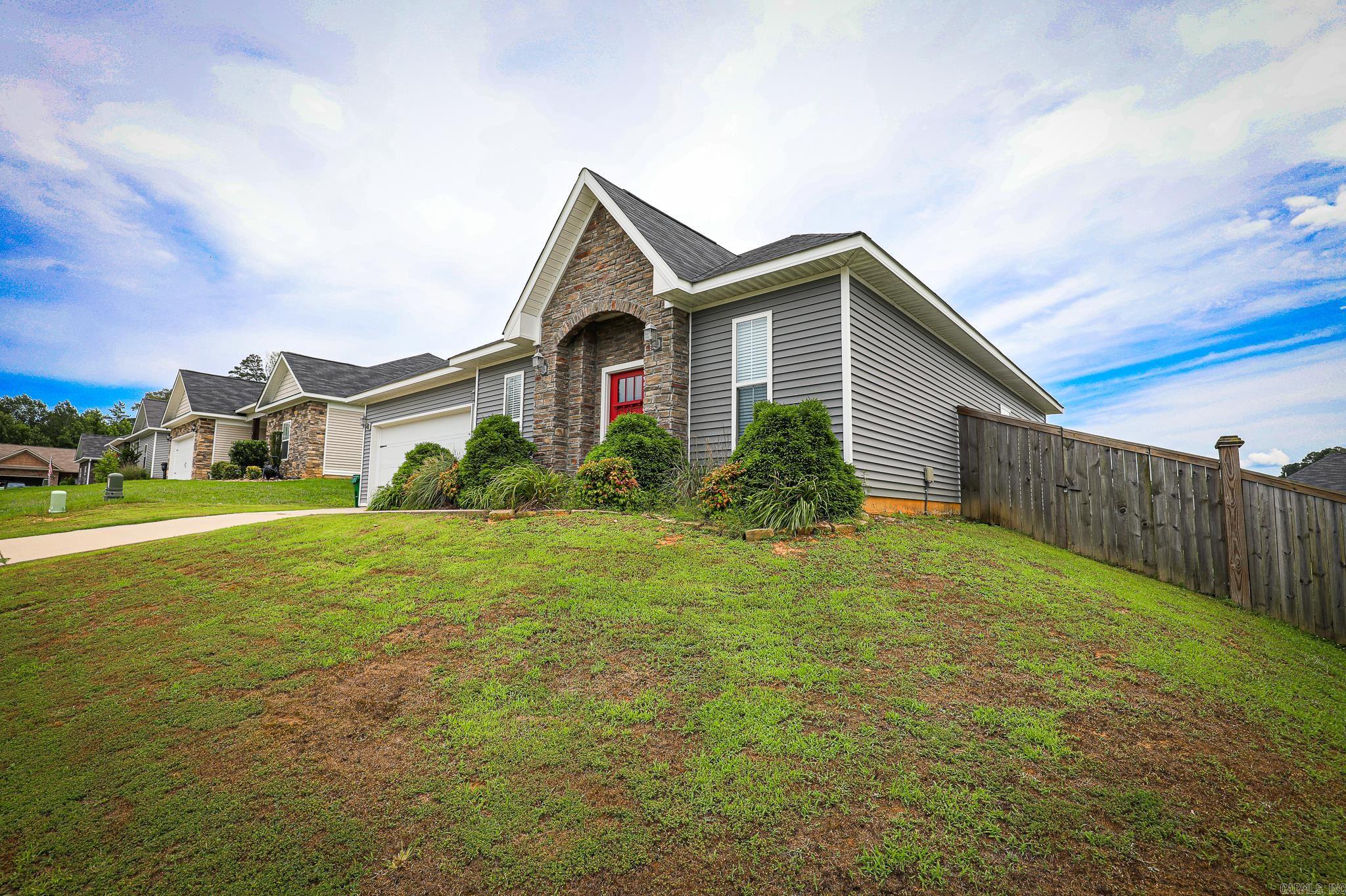 409 CARRIAGE  Benton, AR
