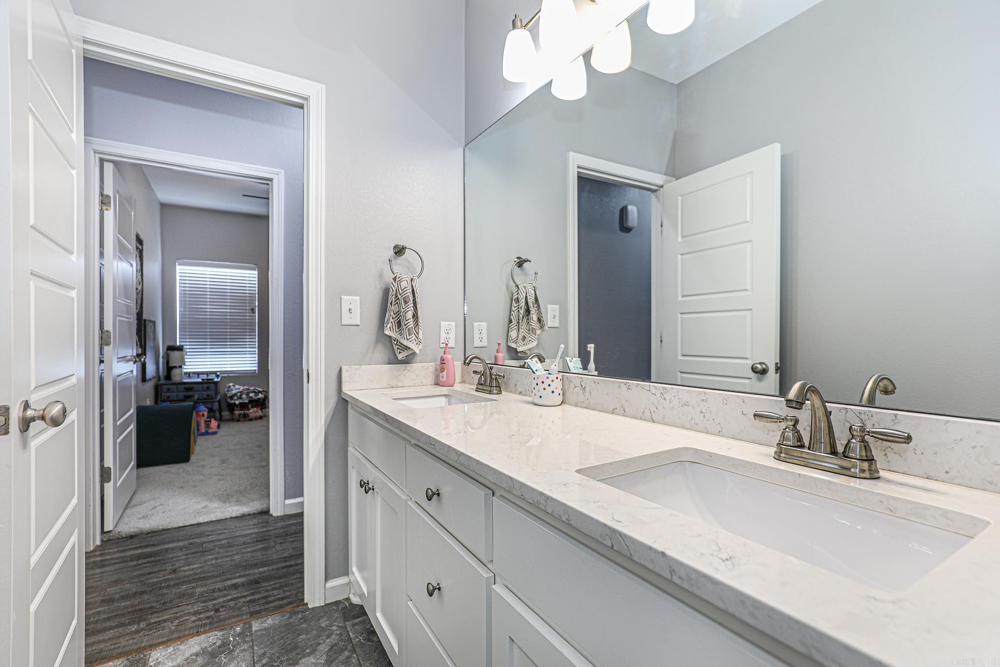409 CARRIAGE  Benton, AR