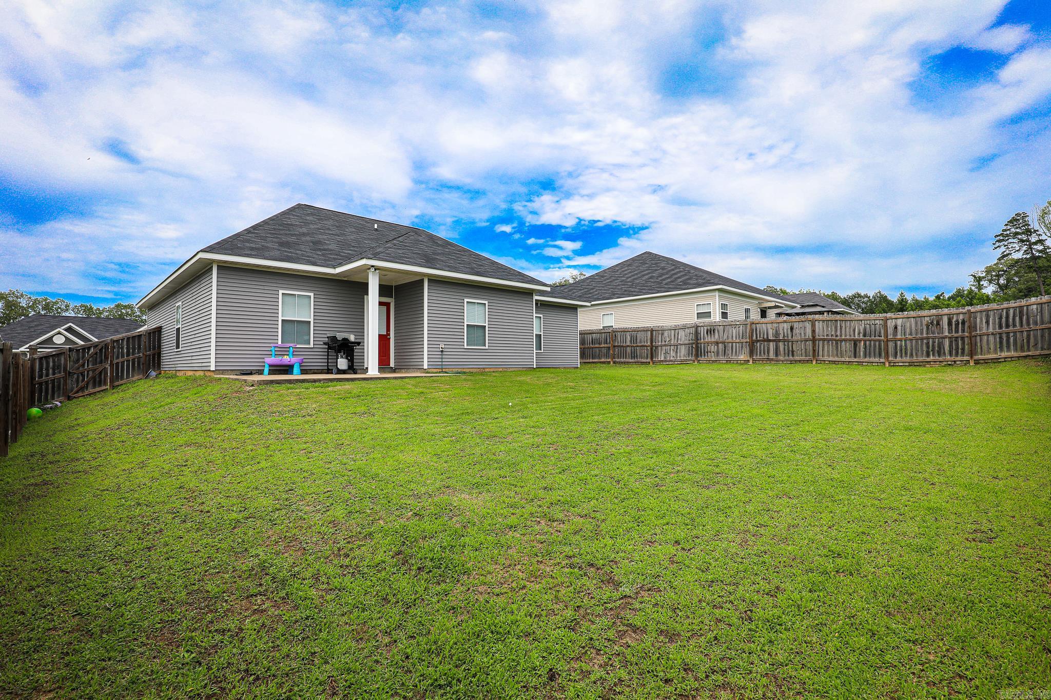 409 CARRIAGE  Benton, AR