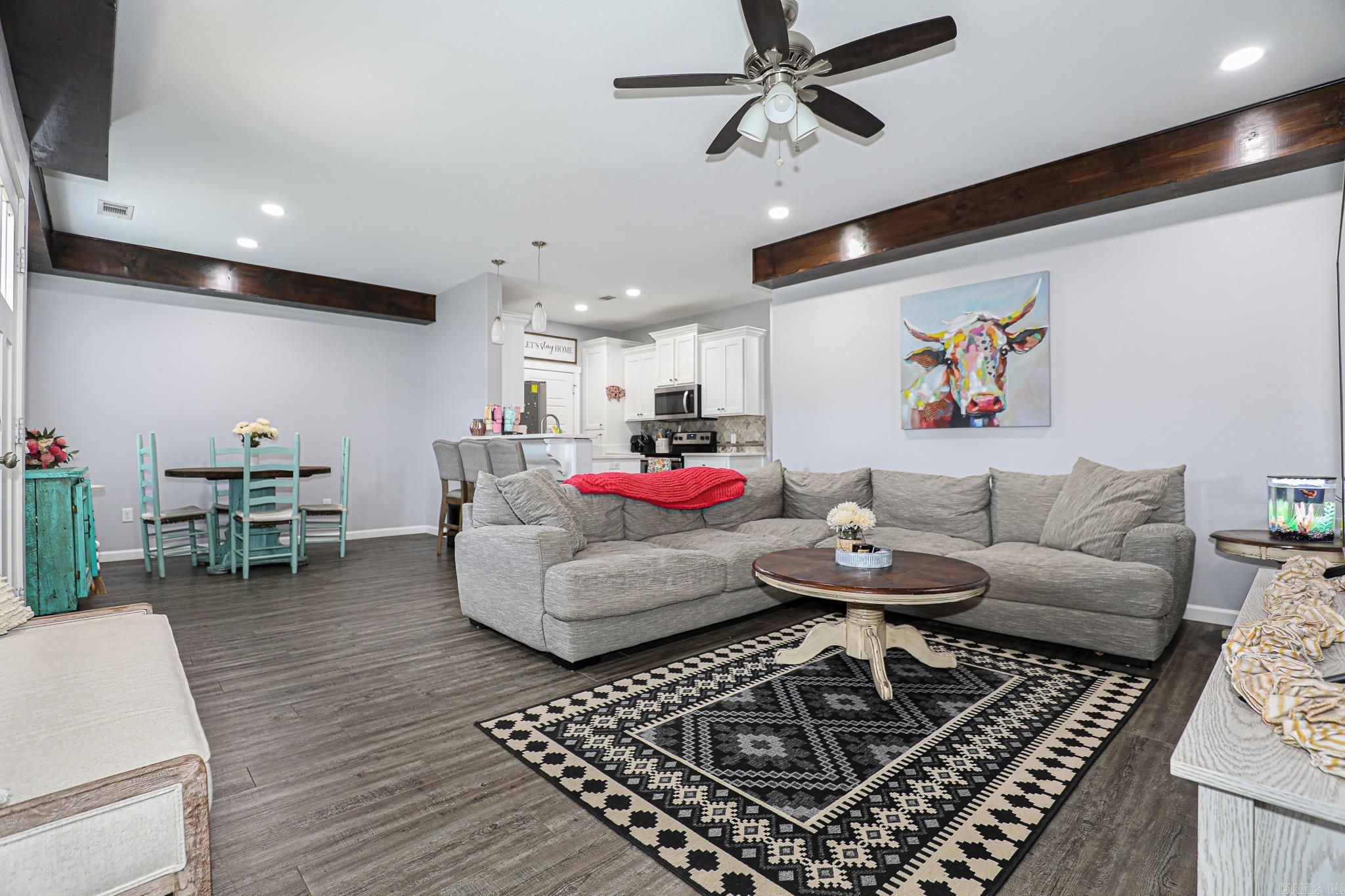 409 CARRIAGE  Benton, AR