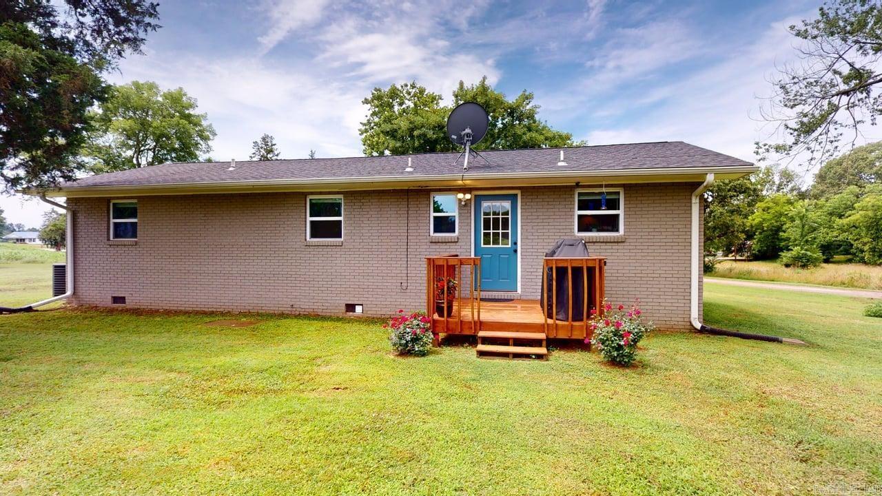 6 Russell  Hattieville, AR