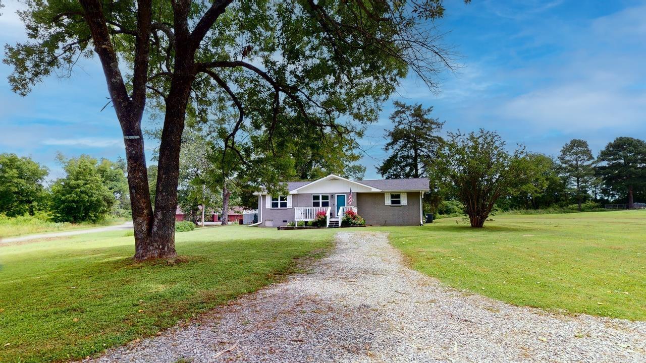 6 Russell  Hattieville, AR