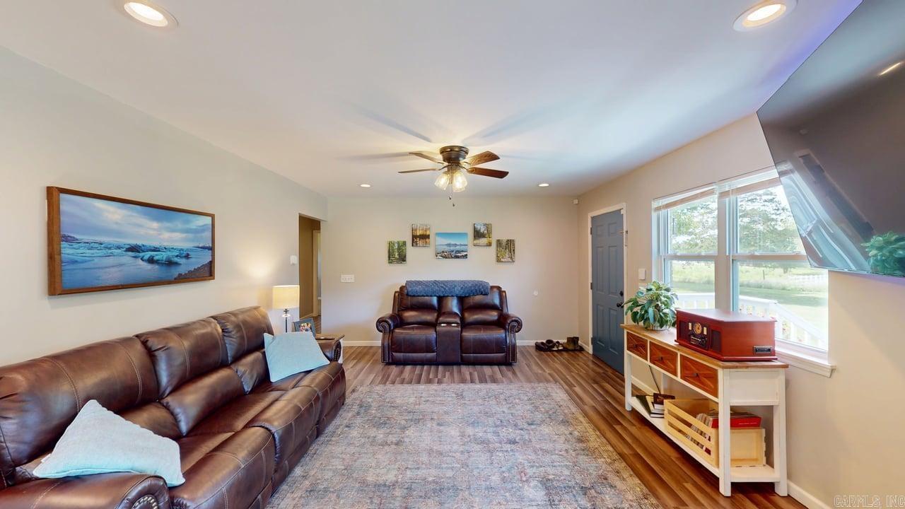 6 Russell  Hattieville, AR