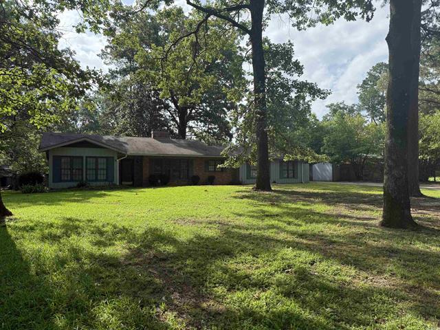 1073  Westwood  Camden, AR