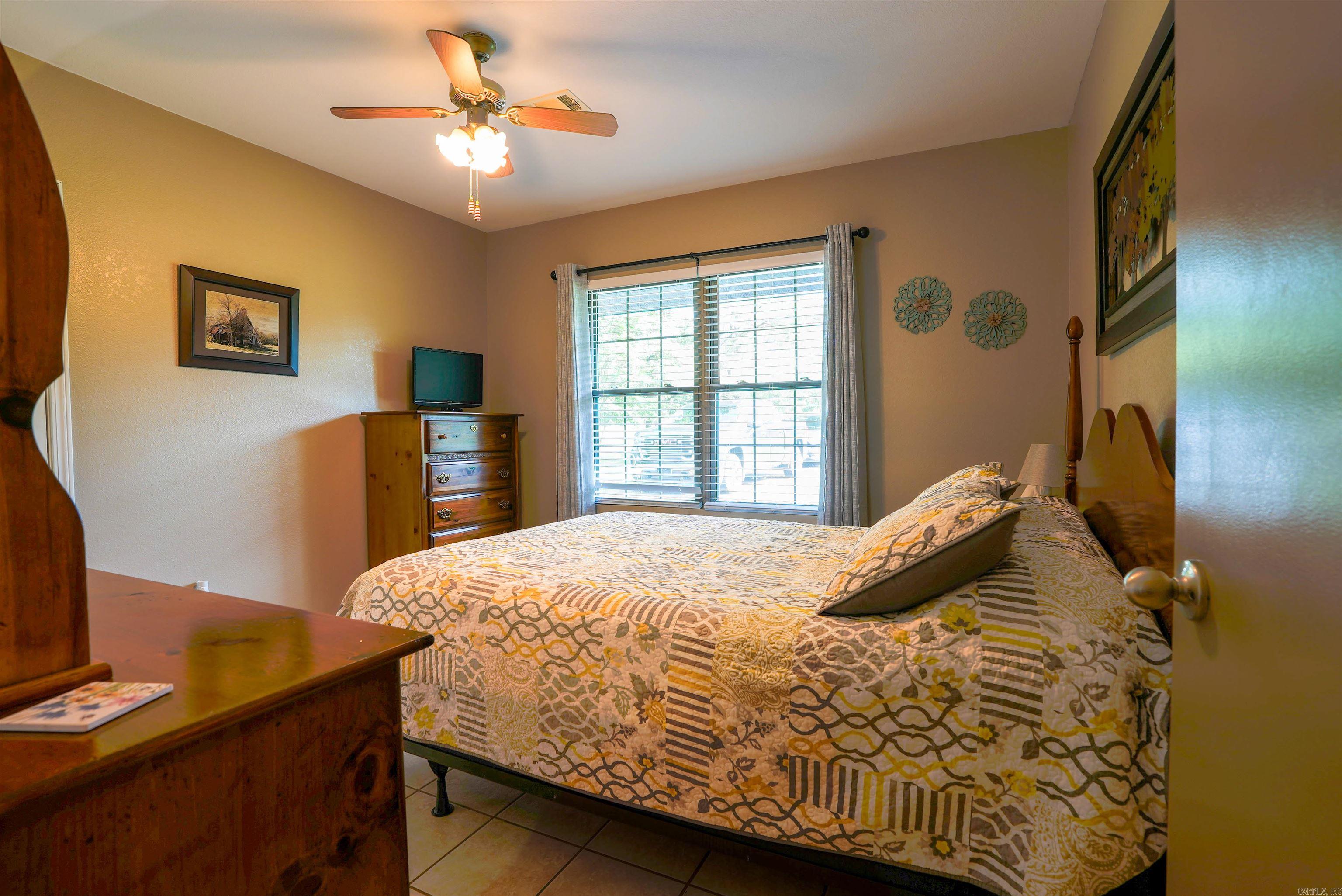 2592 HWY 270 E  Mount Ida, AR