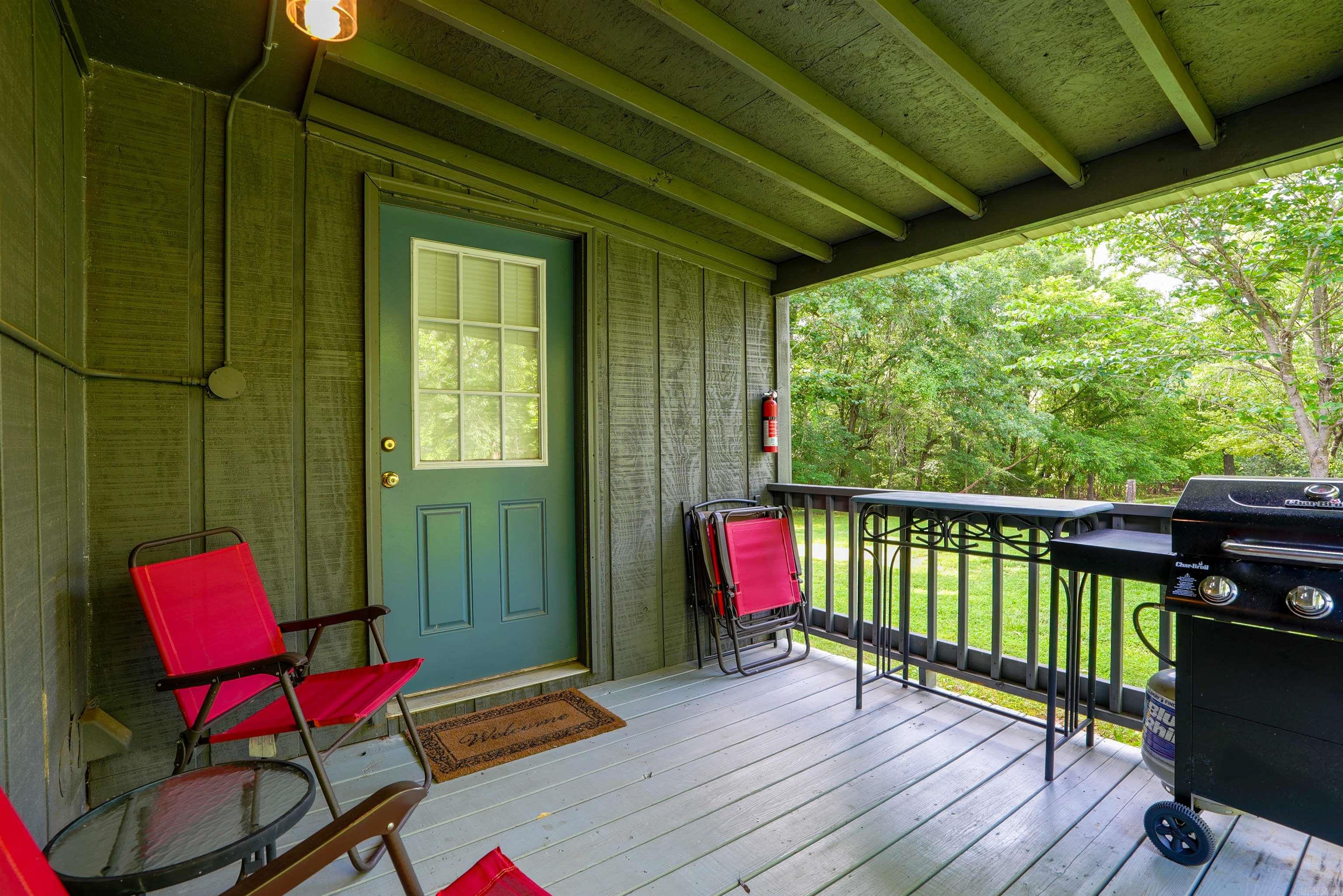2592 HWY 270 E  Mount Ida, AR