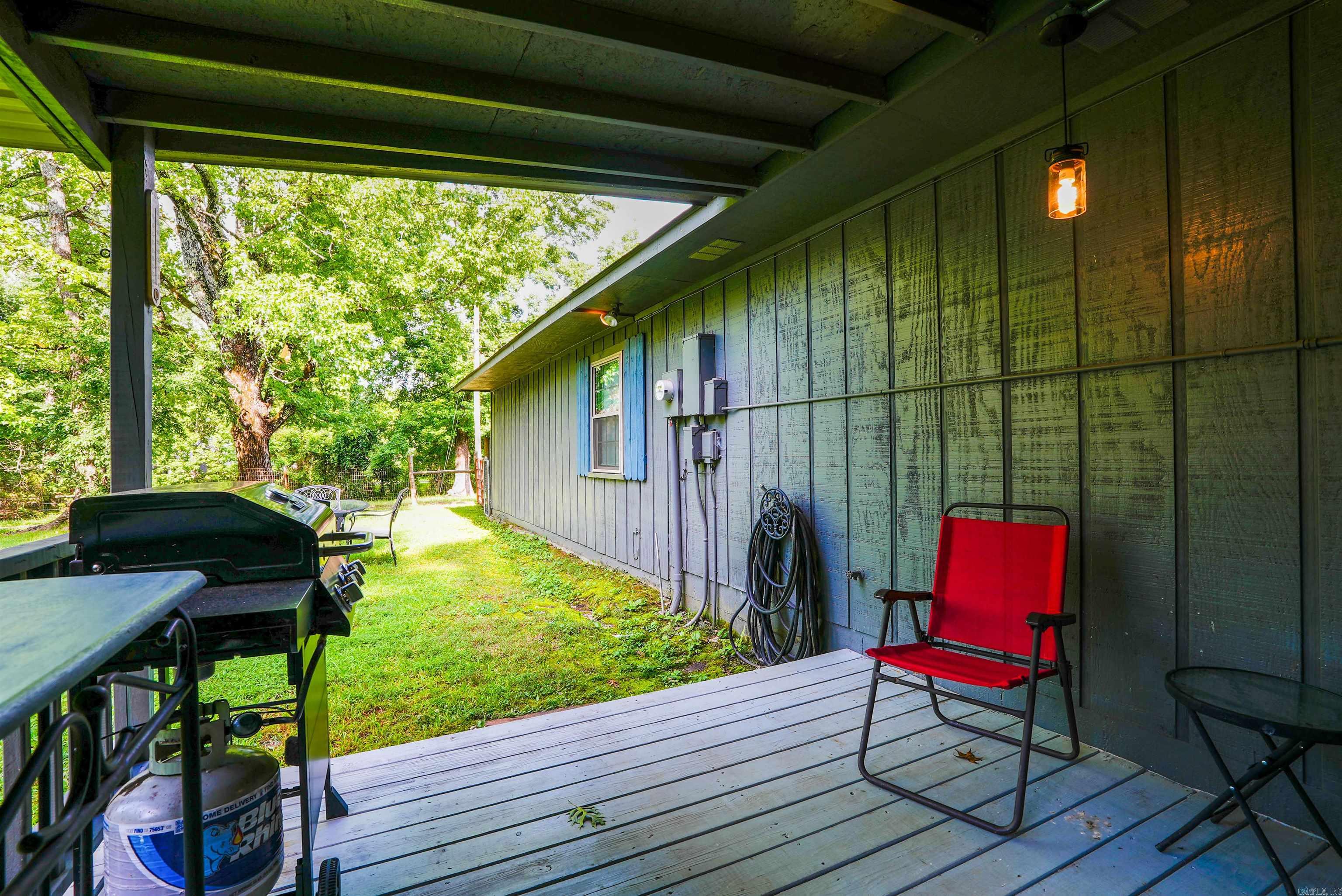 2592 HWY 270 E  Mount Ida, AR