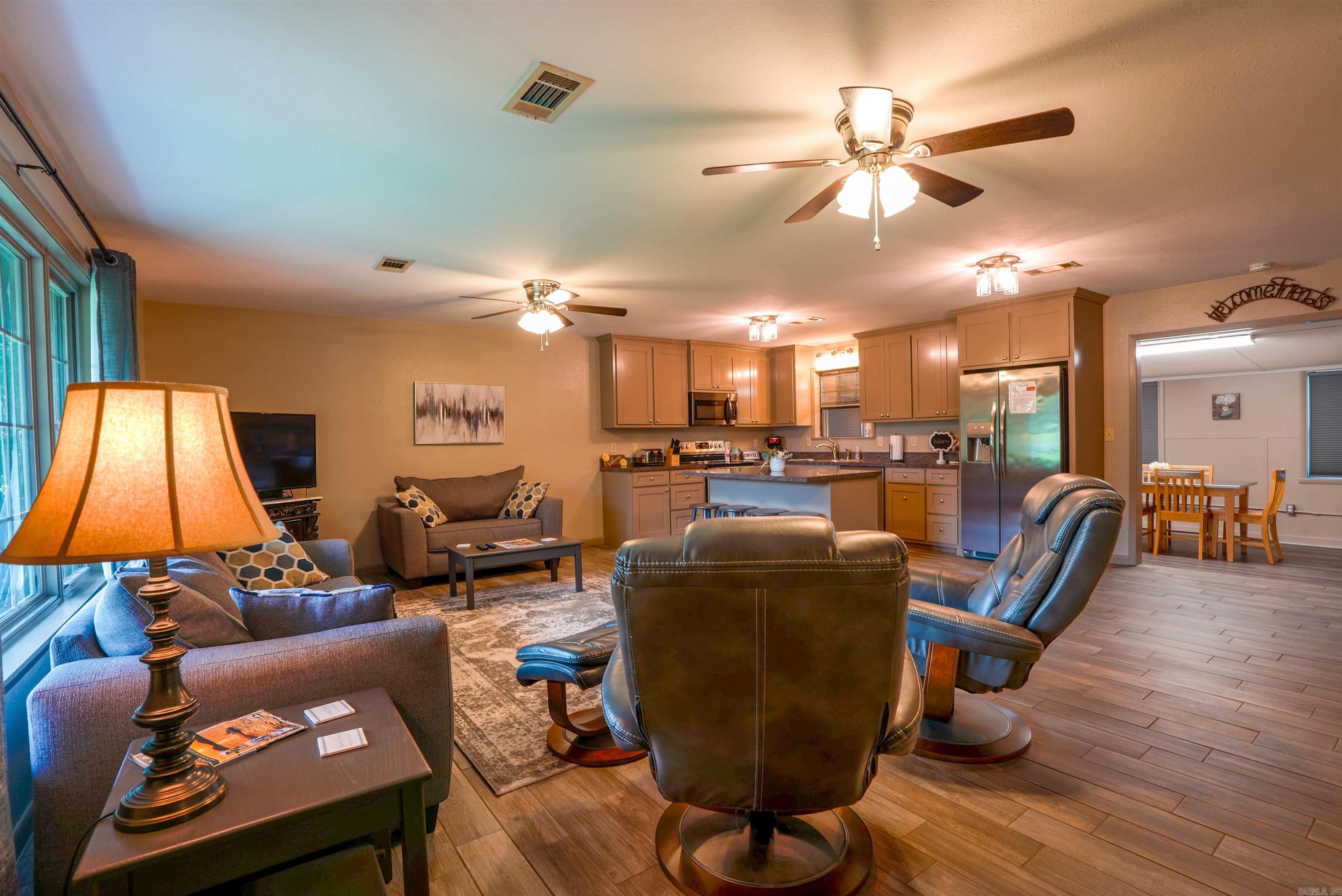 2592 HWY 270 E  Mount Ida, AR