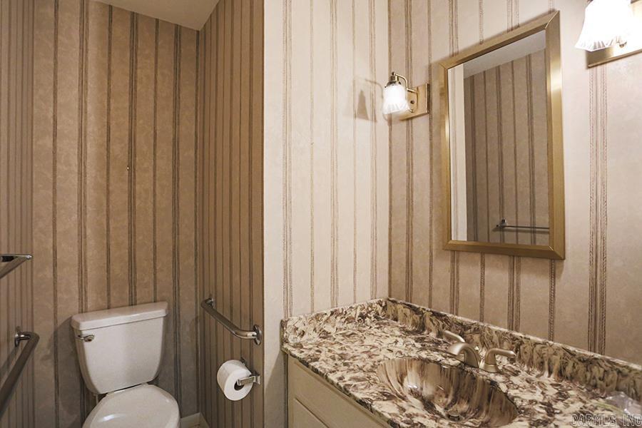 202 Indianhead Drive  Sherwood, AR