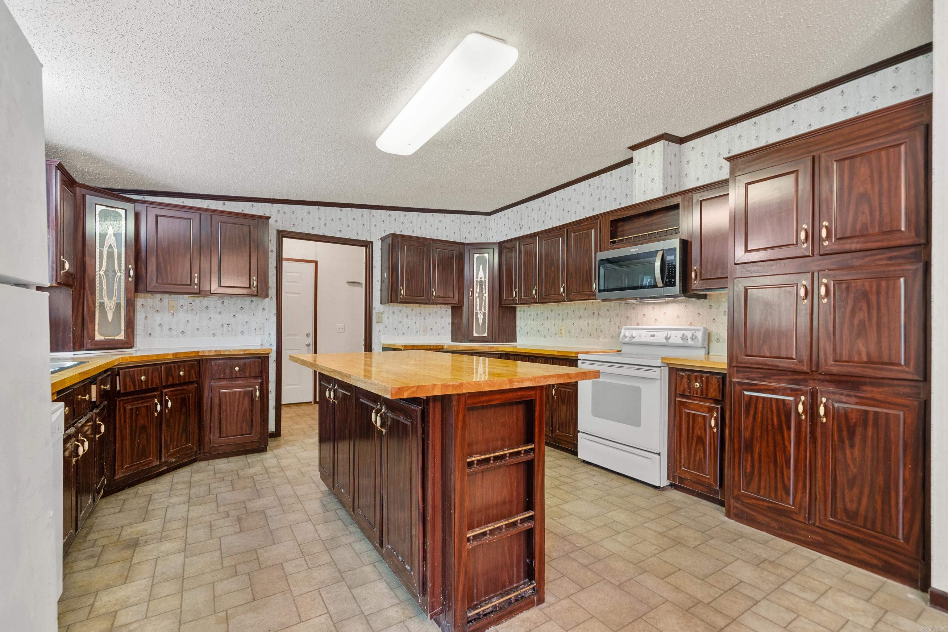 79 Labelle  Mount Ida, AR