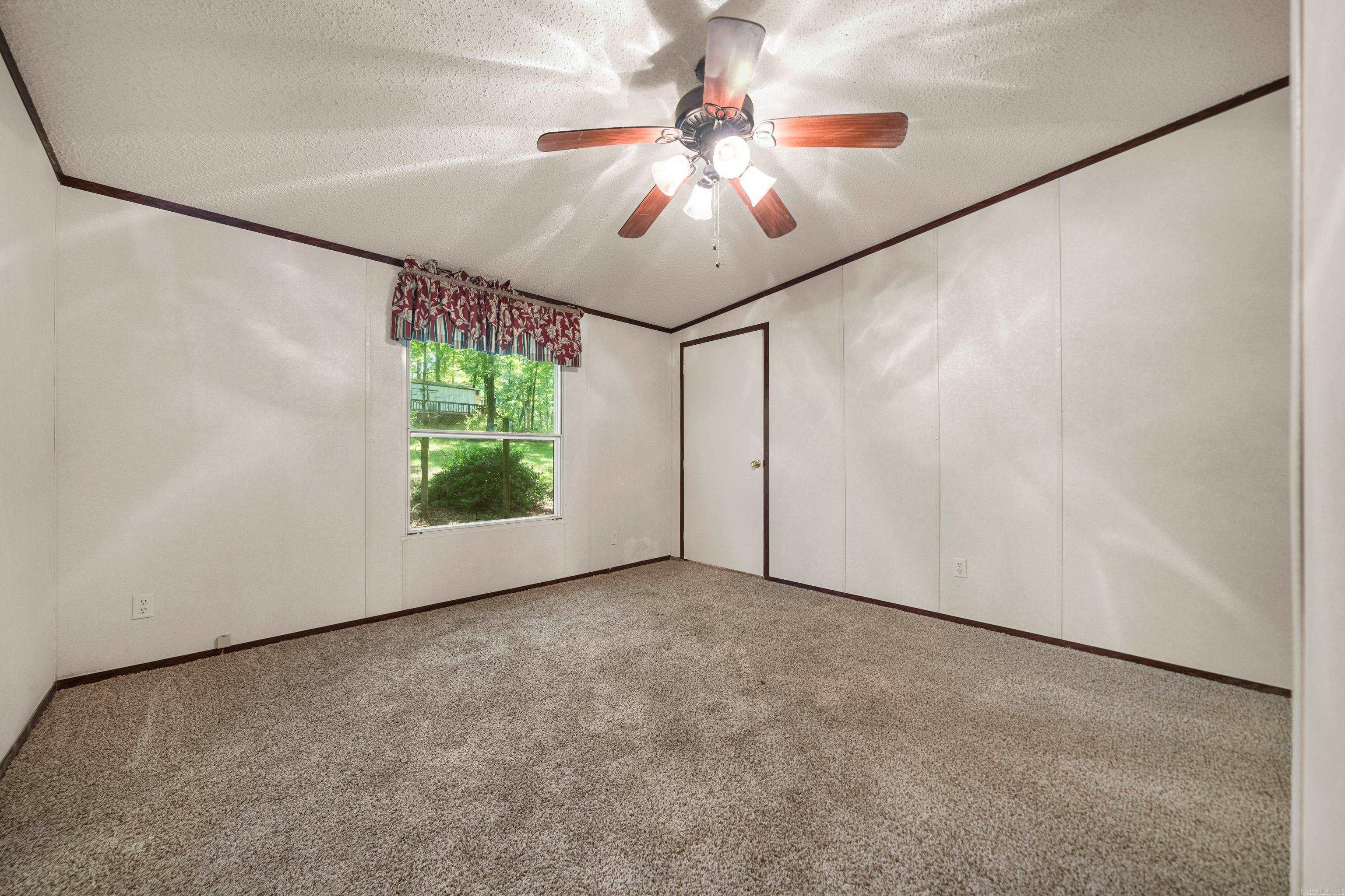 79 Labelle  Mount Ida, AR