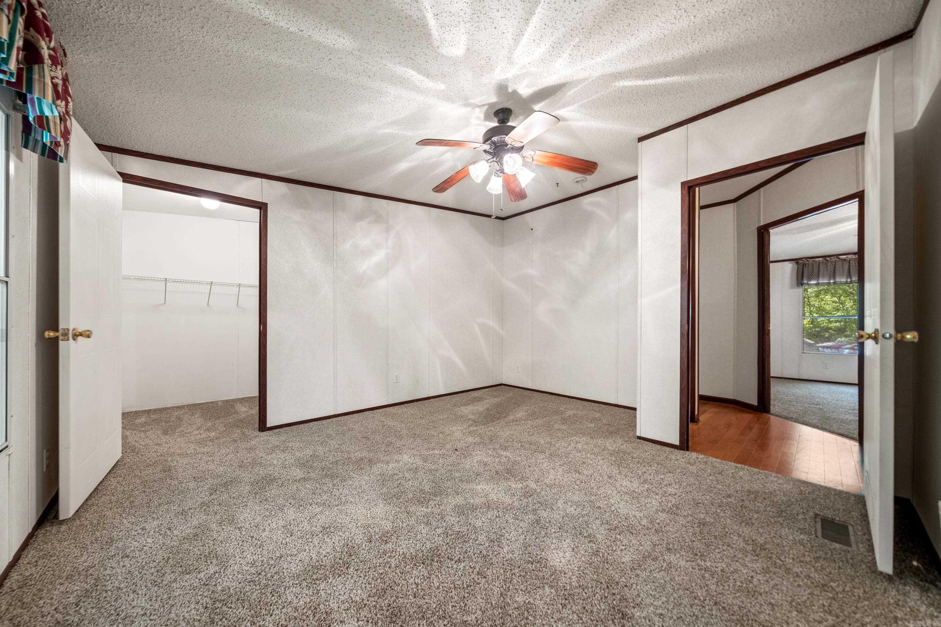 79 Labelle  Mount Ida, AR