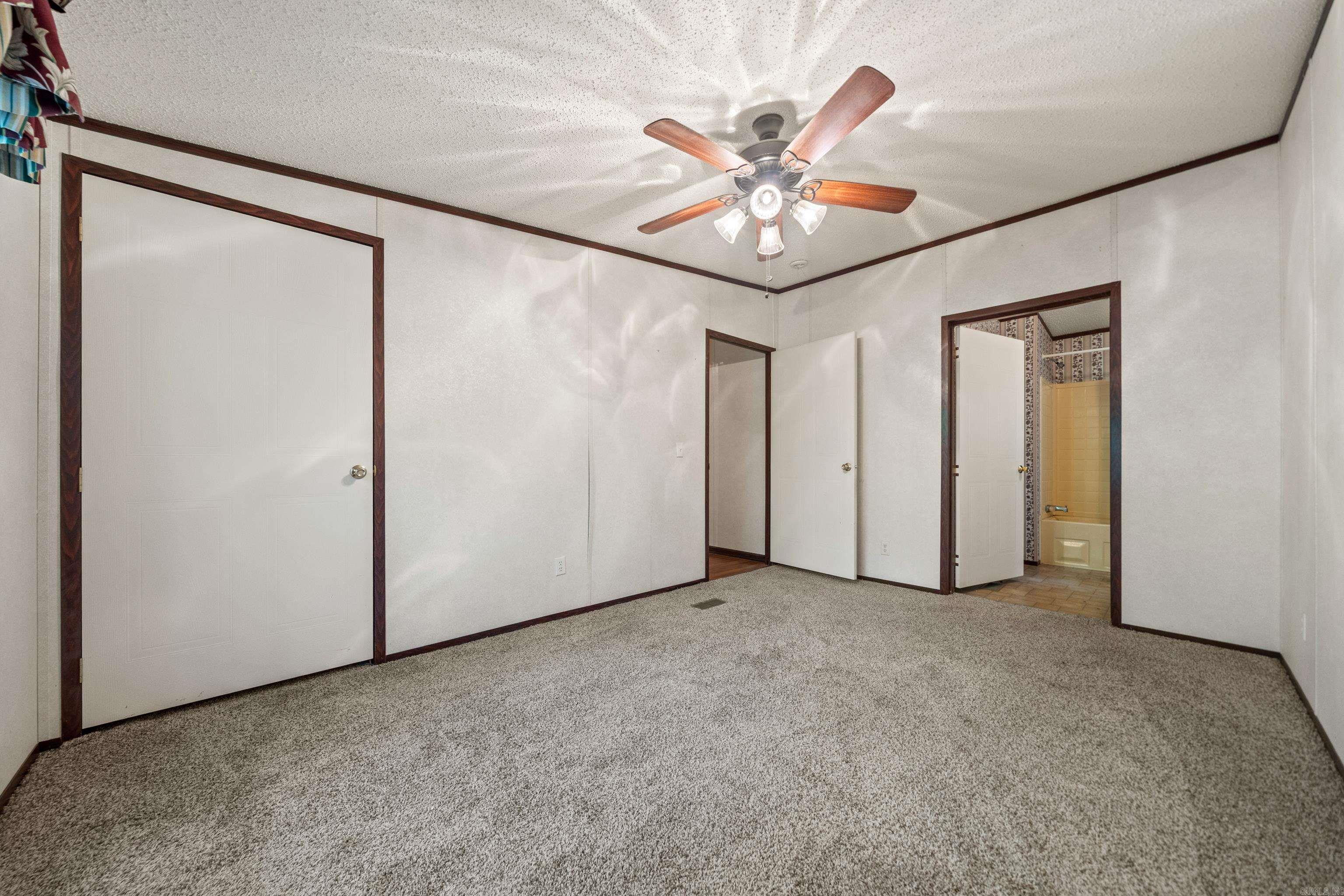 79 Labelle  Mount Ida, AR