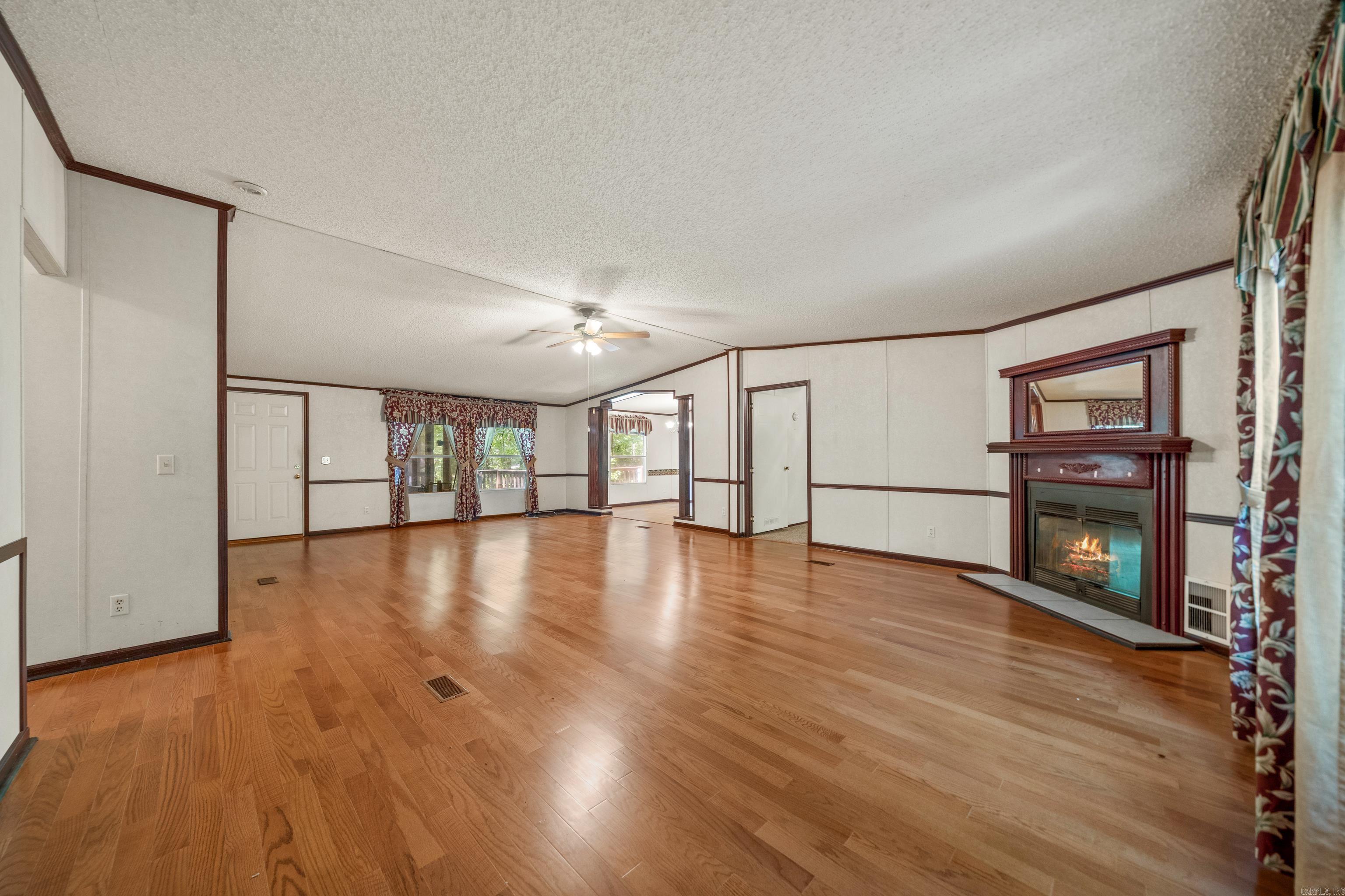 79 Labelle  Mount Ida, AR