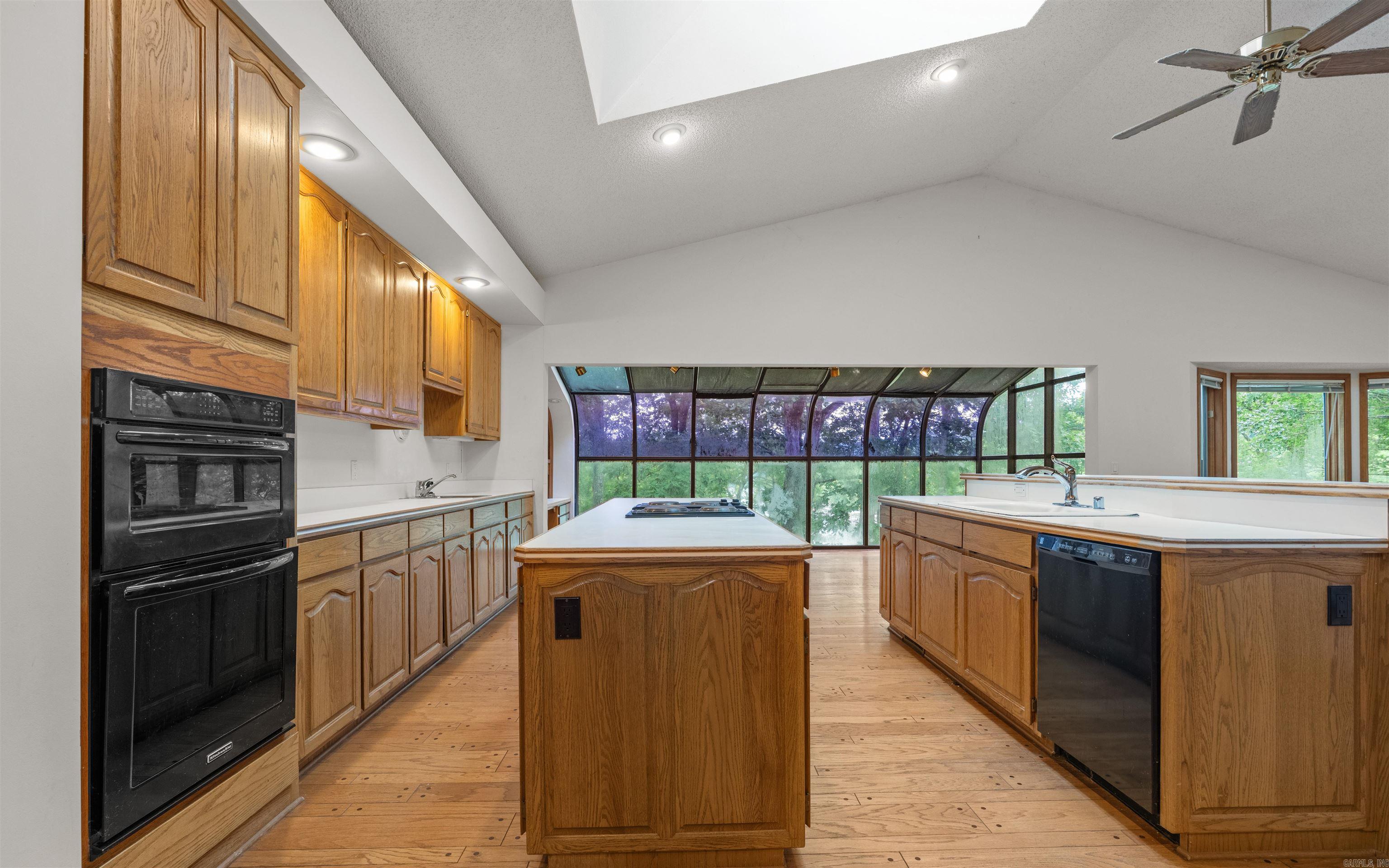 13 Delavega  Hot Springs Village, AR