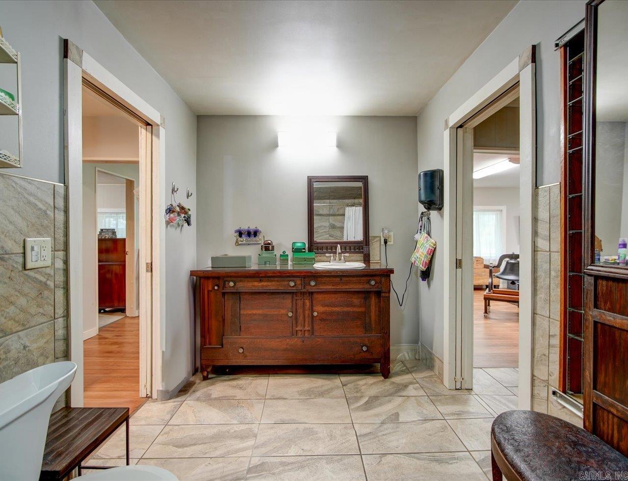 32 Cinnamon  Mount Ida, AR