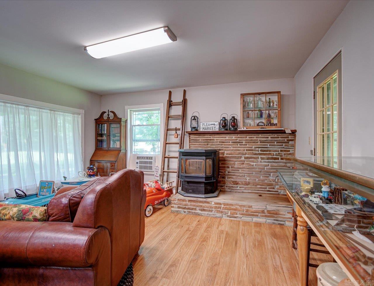 32 Cinnamon  Mount Ida, AR