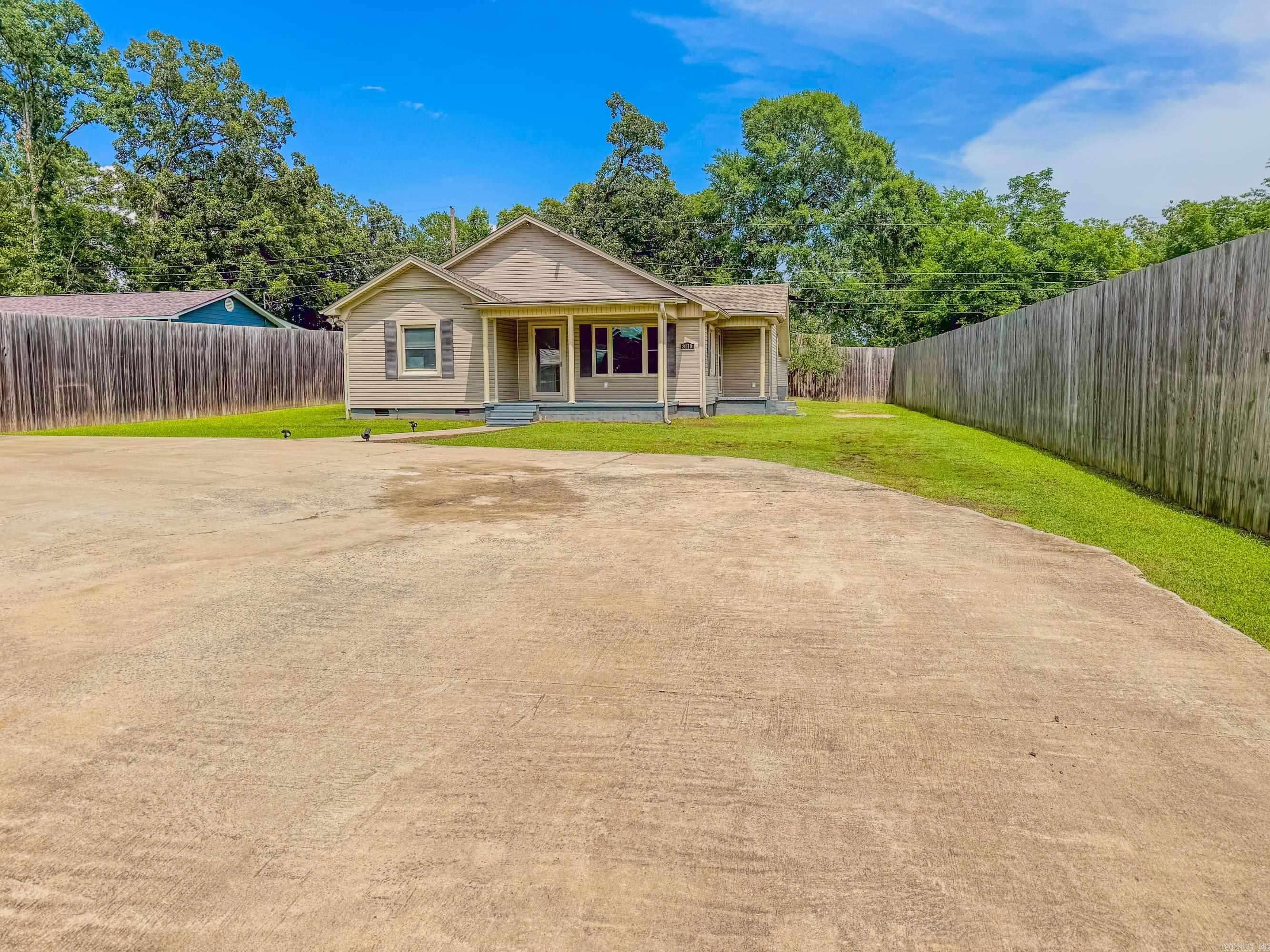 3110 Whispering oak  Bryant, AR