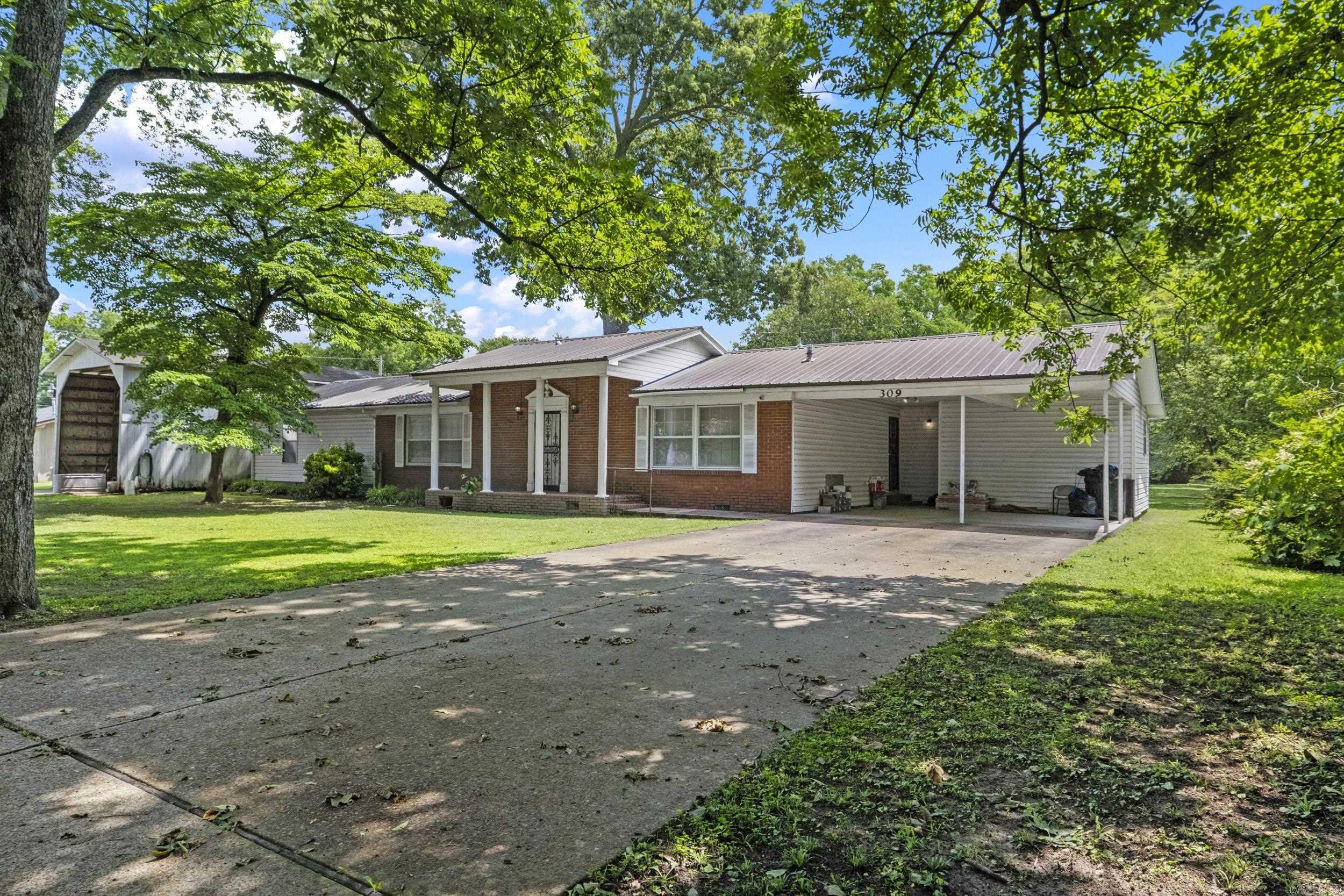 309 N Seaman  McCrory, AR