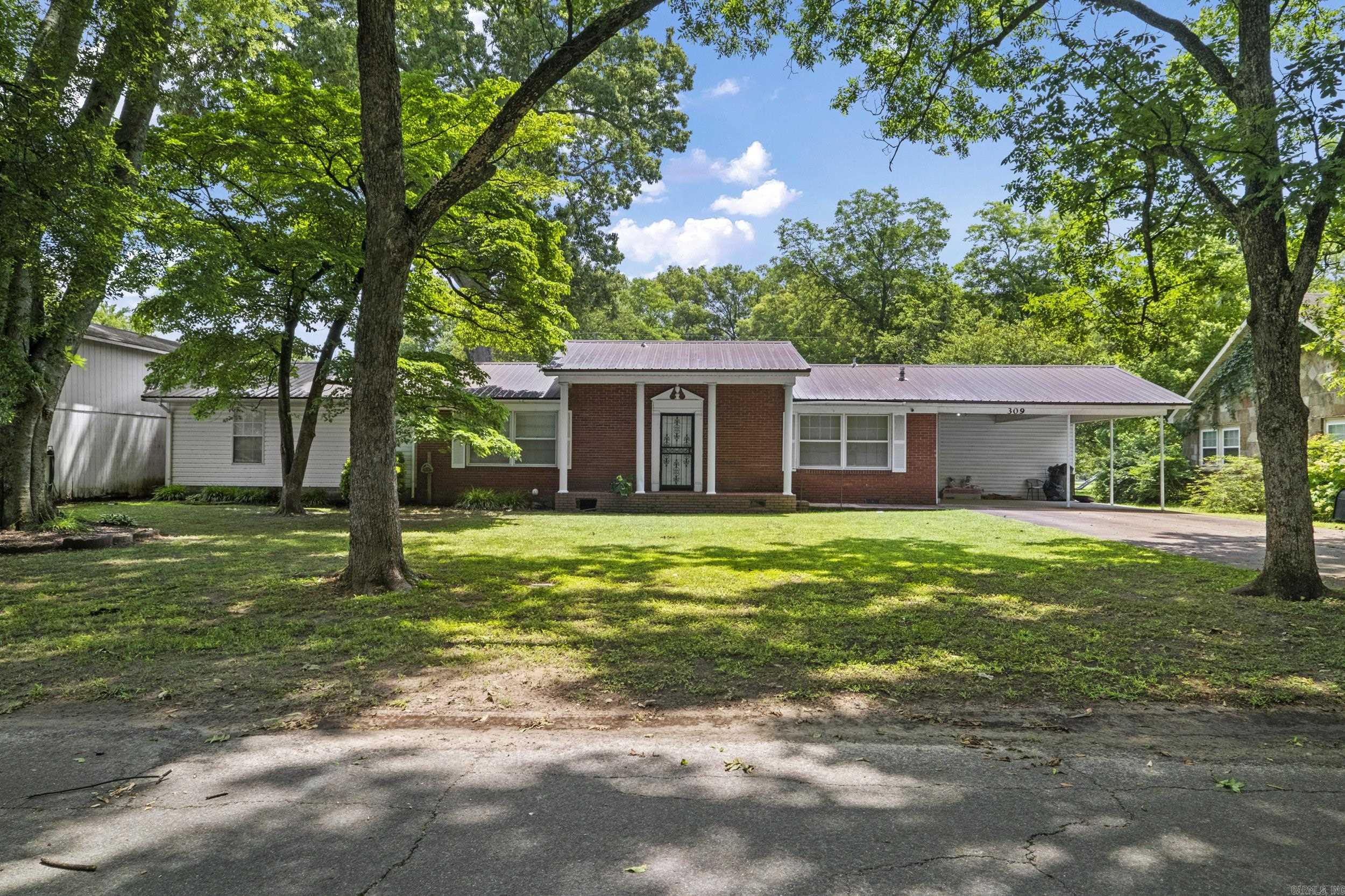 309 N Seaman  McCrory, AR