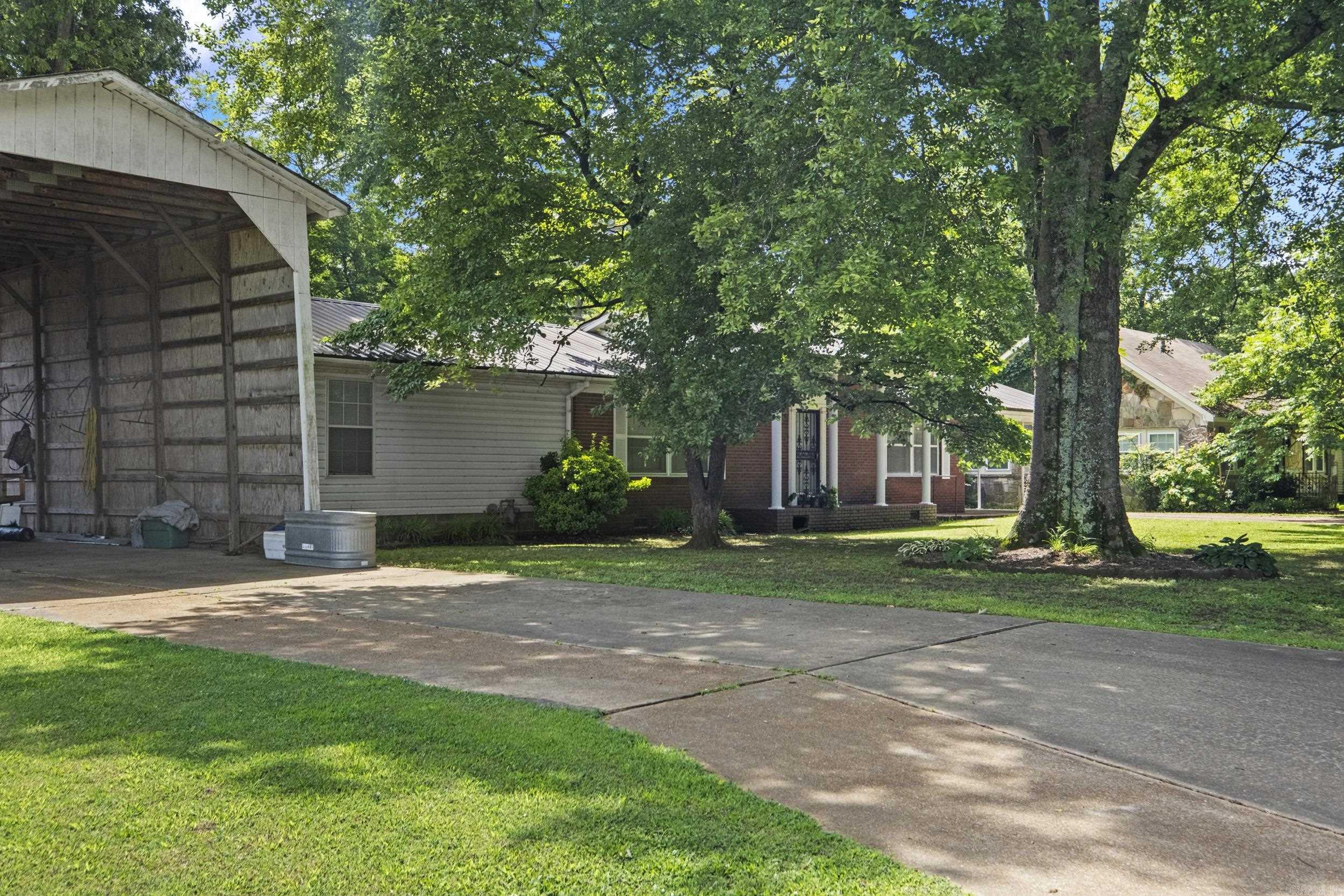 309 N Seaman  McCrory, AR
