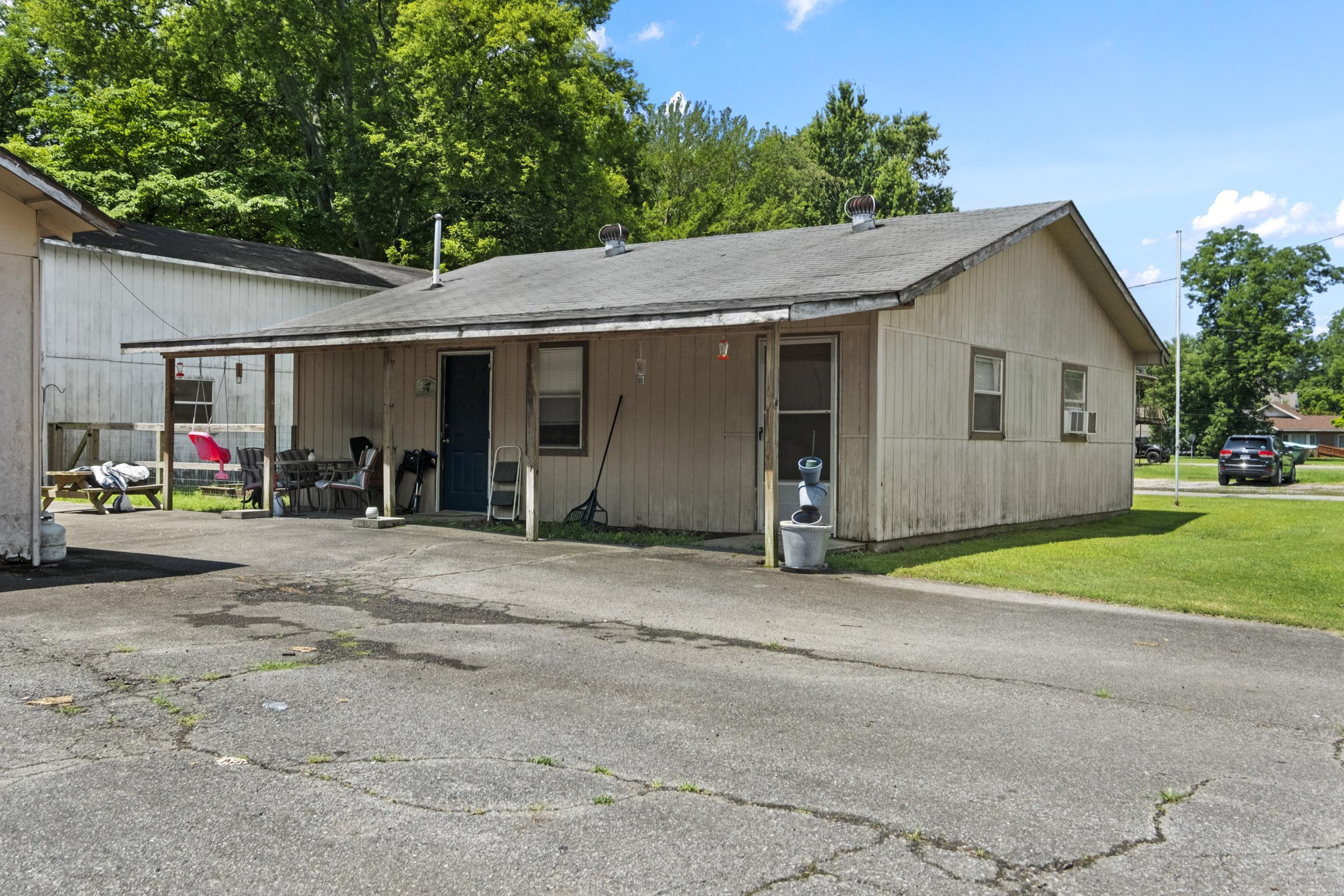 309 N Seaman  McCrory, AR