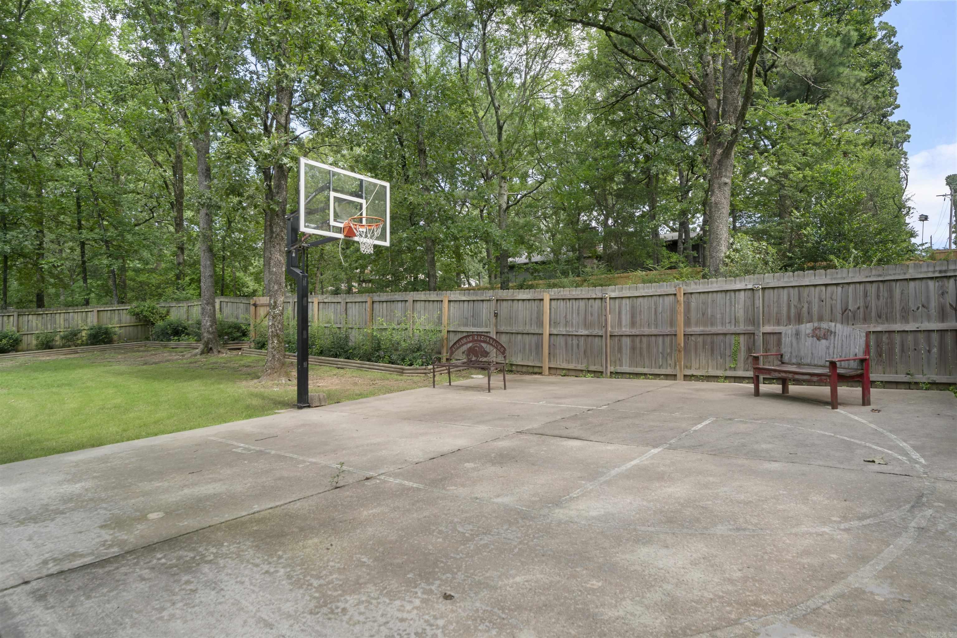 3005 Breckenridge  Little Rock, AR