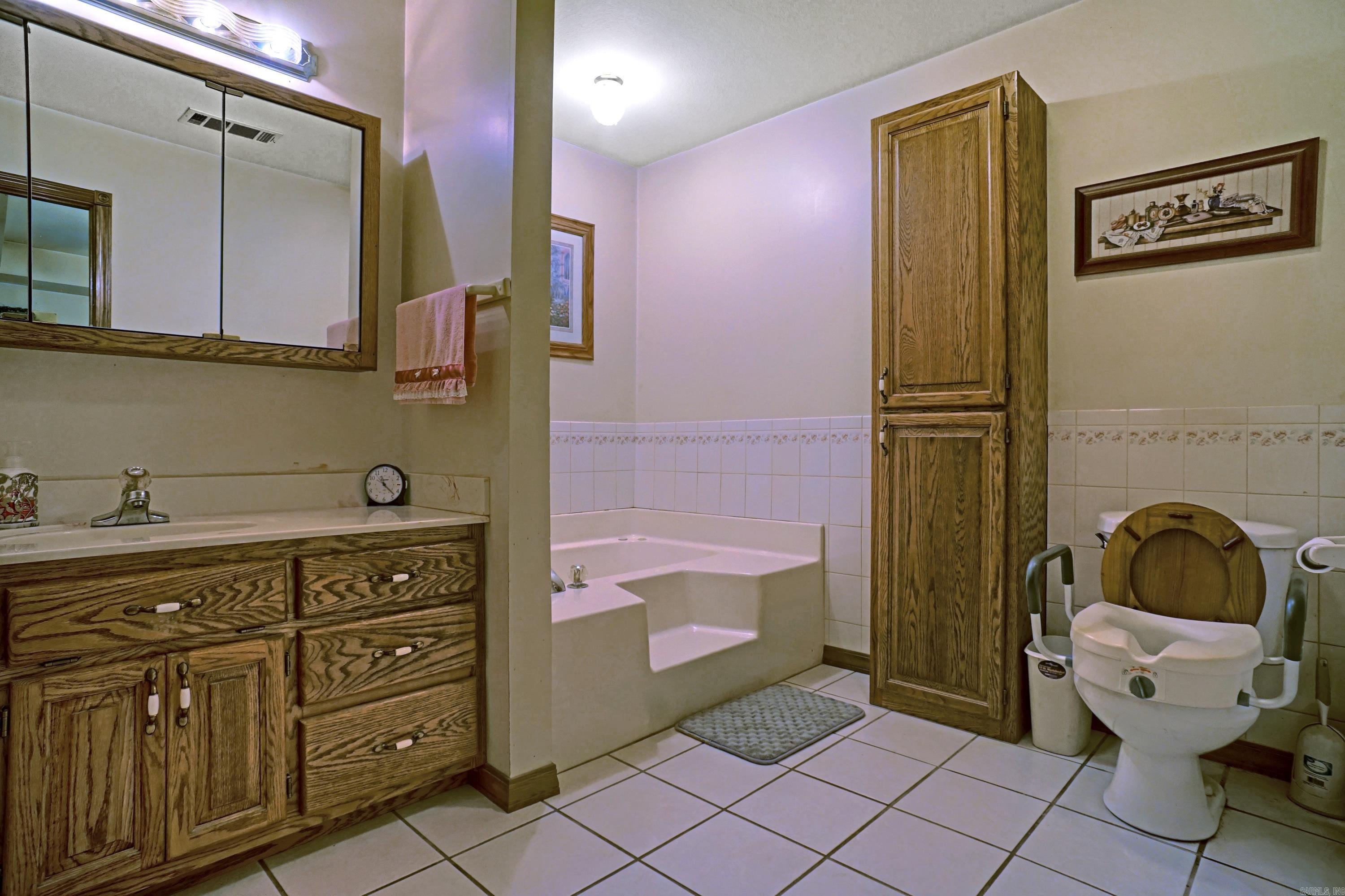 23 Fisher  Dover, AR