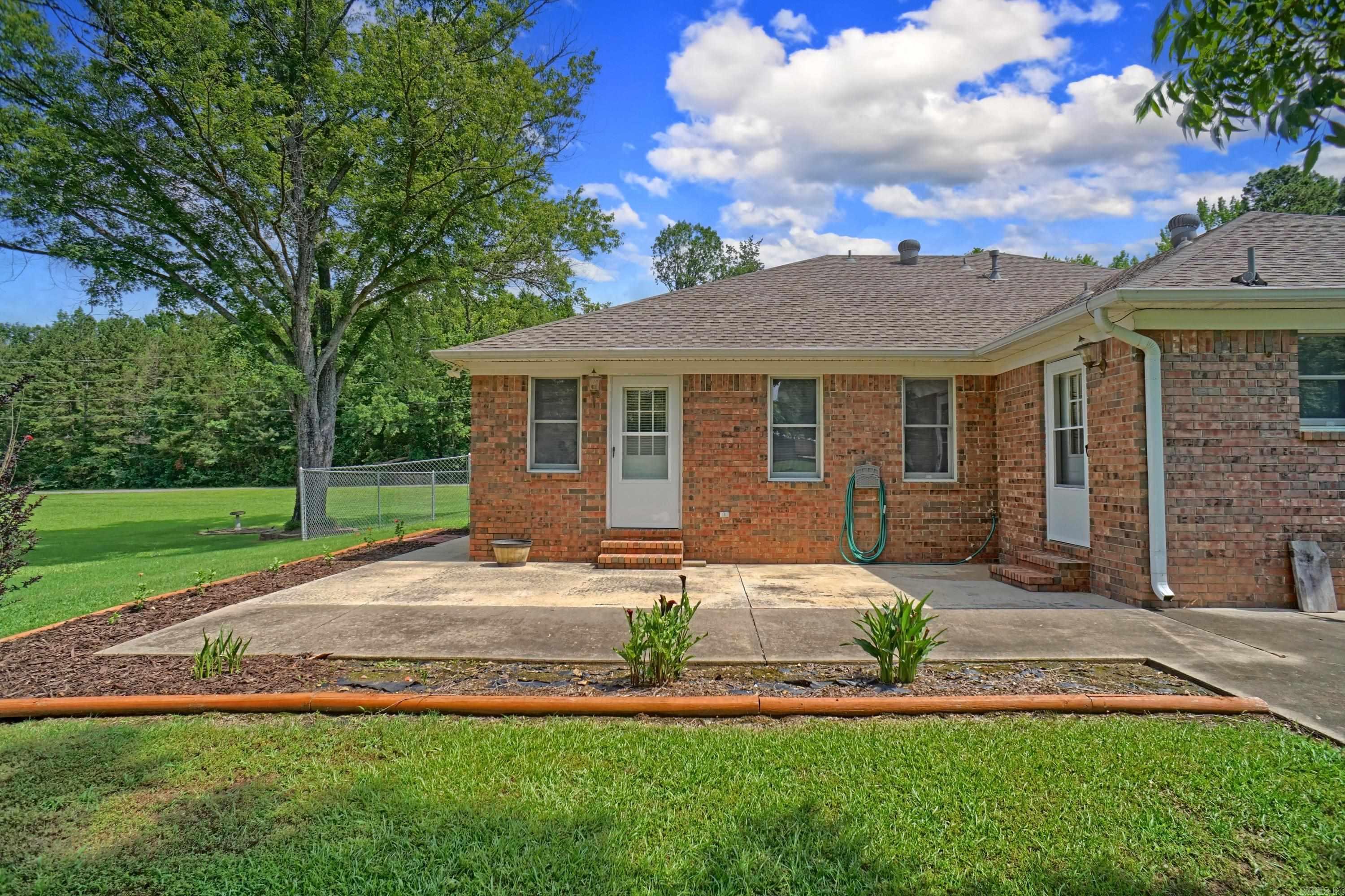 23 Fisher  Dover, AR