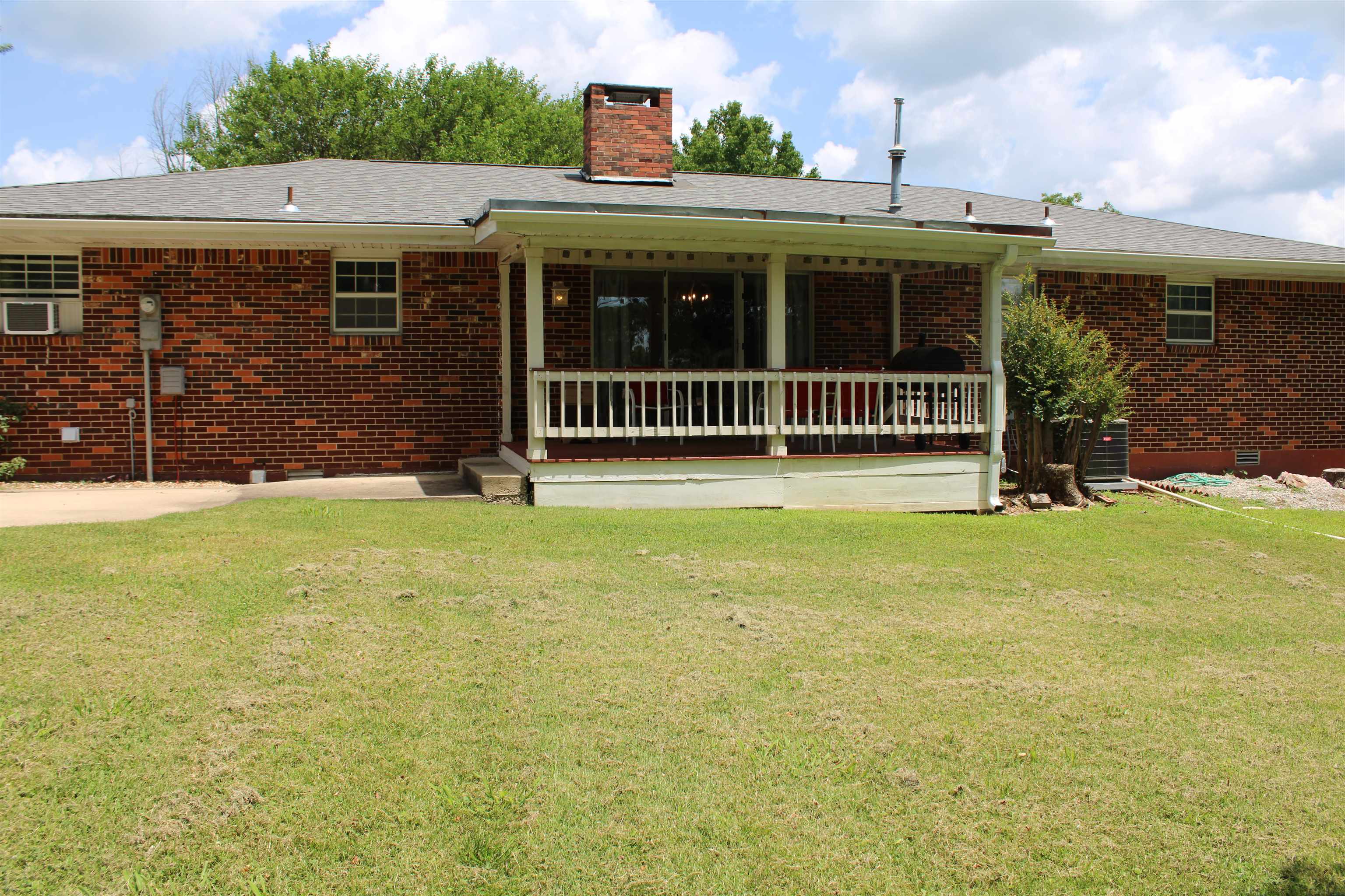 1008 Locust  Mountain Home, AR