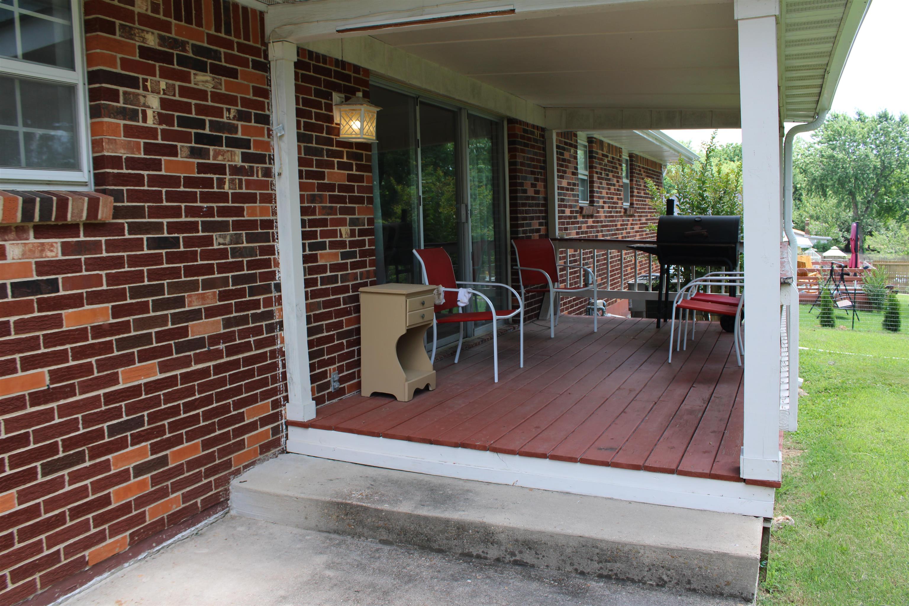 1008 Locust  Mountain Home, AR