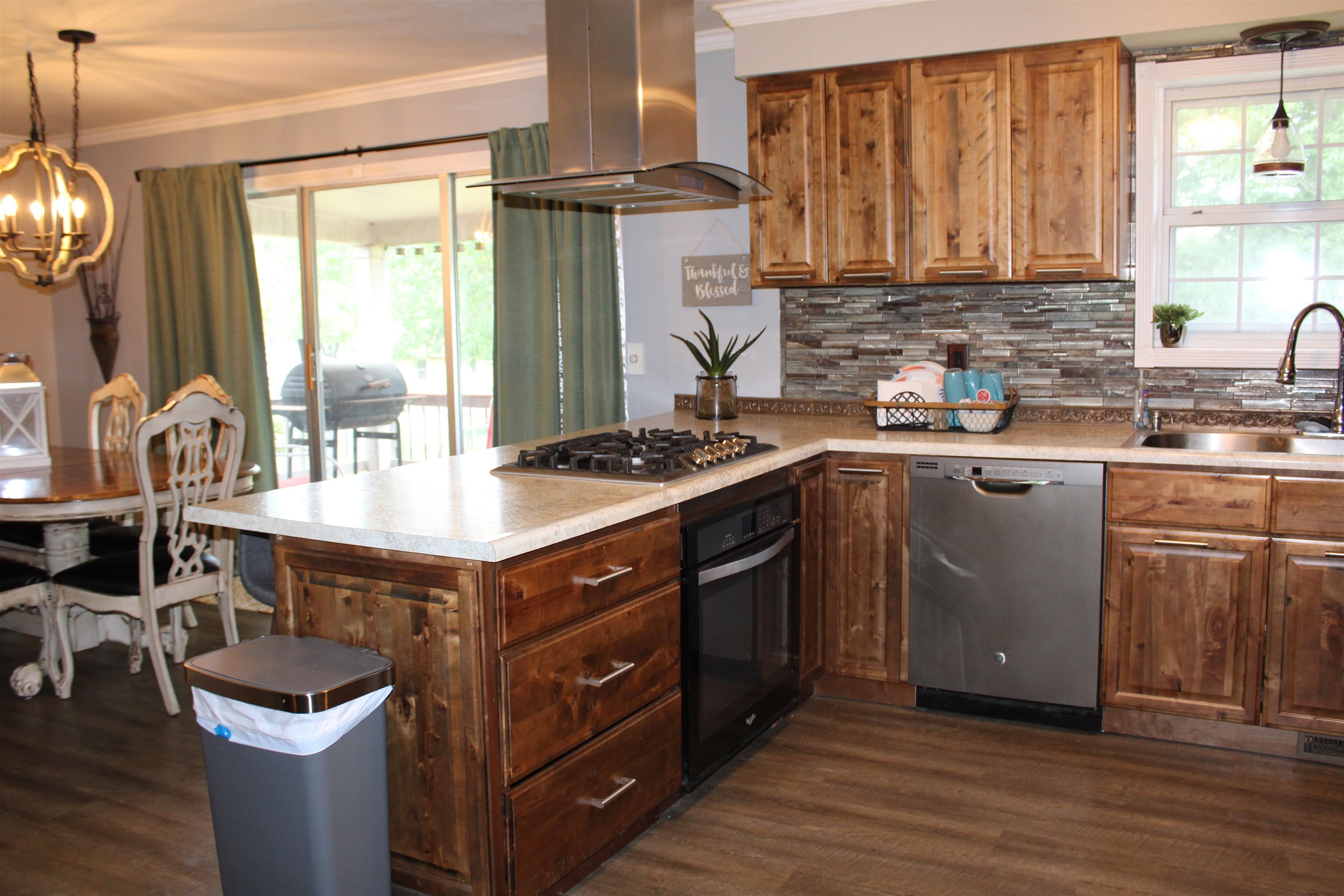 1008 Locust  Mountain Home, AR