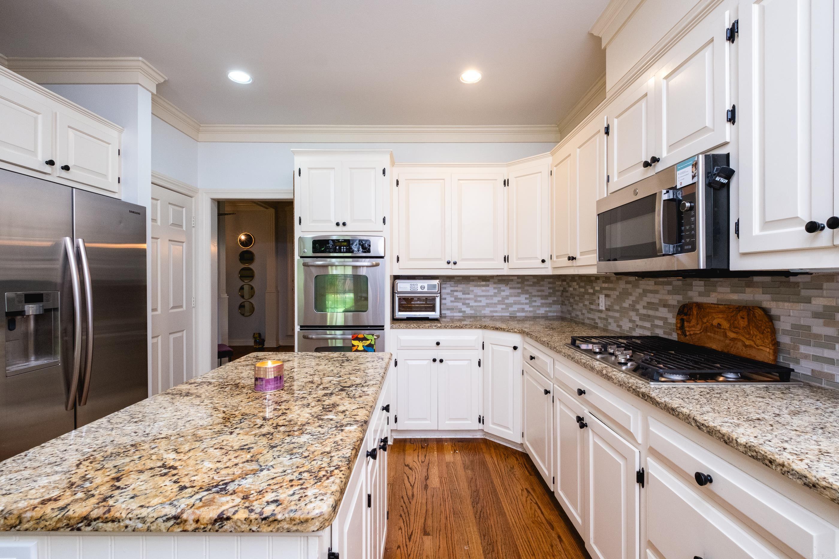 14220 Longtree  Little Rock, AR