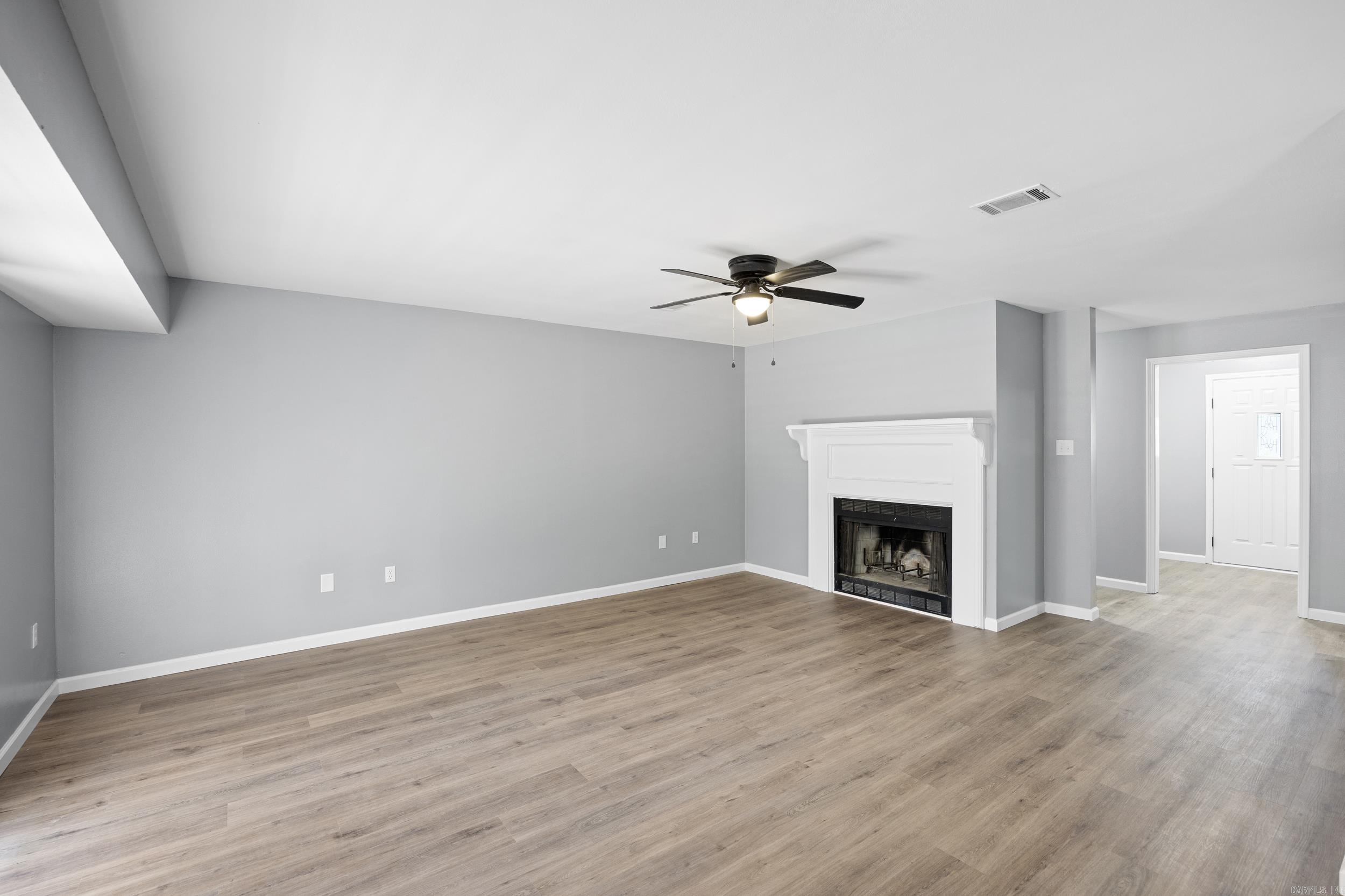 7 LIVE OAK  Russellville, AR