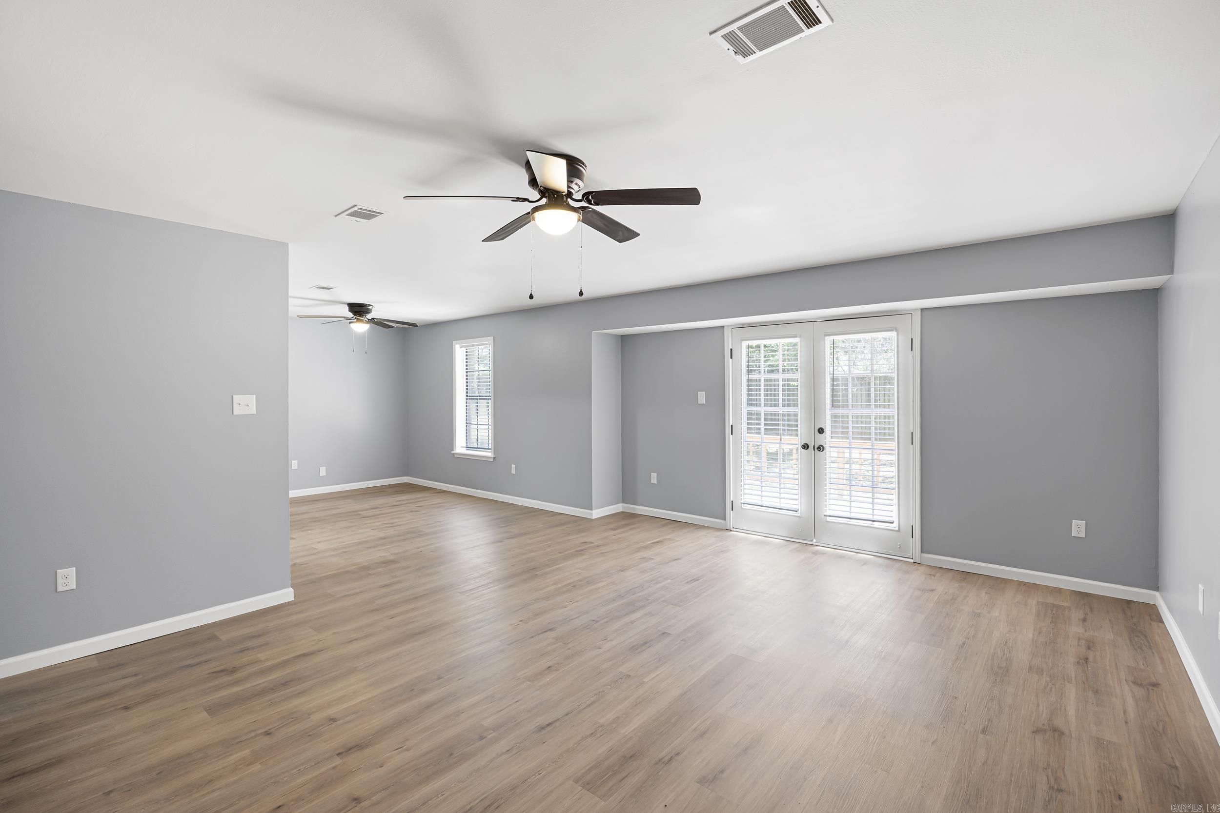 7 LIVE OAK  Russellville, AR