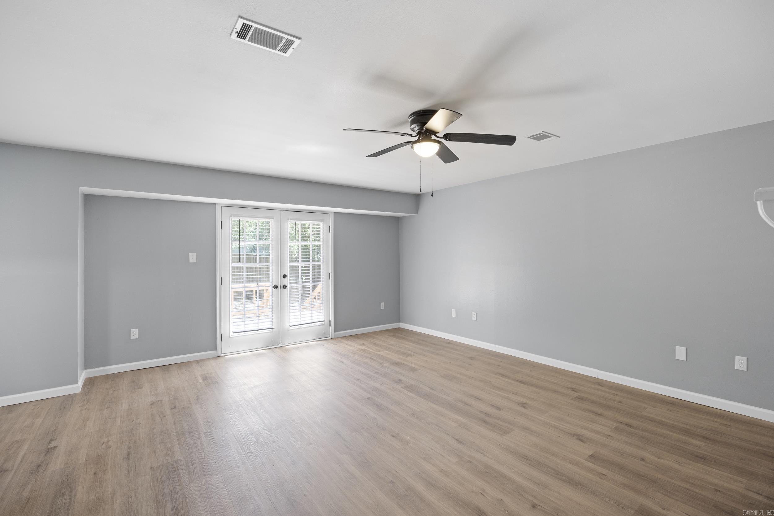 7 LIVE OAK  Russellville, AR