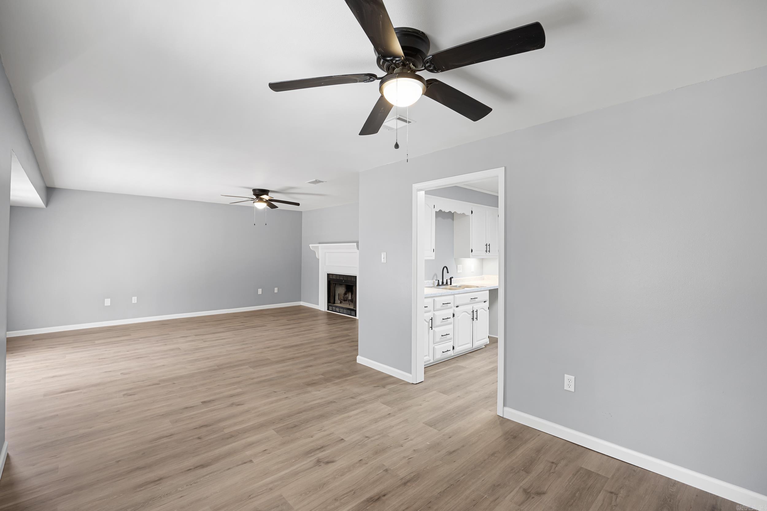7 LIVE OAK  Russellville, AR