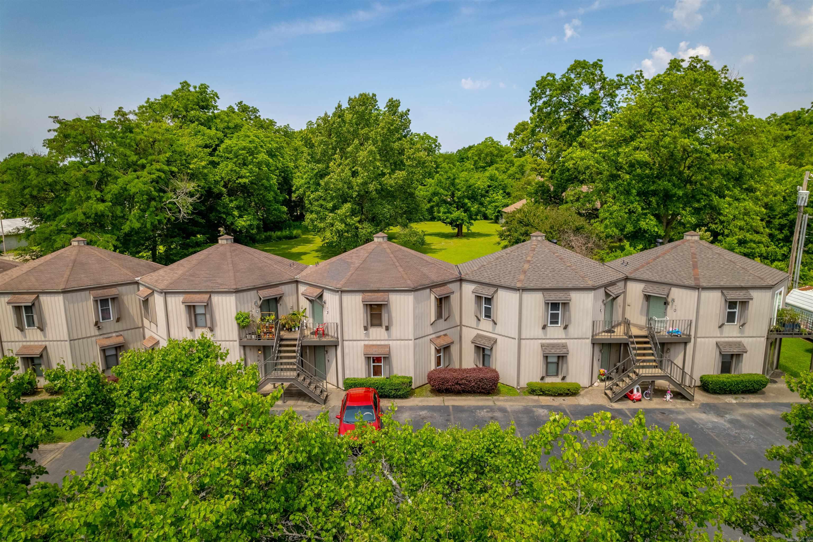 205 W Woodruff  Searcy, AR