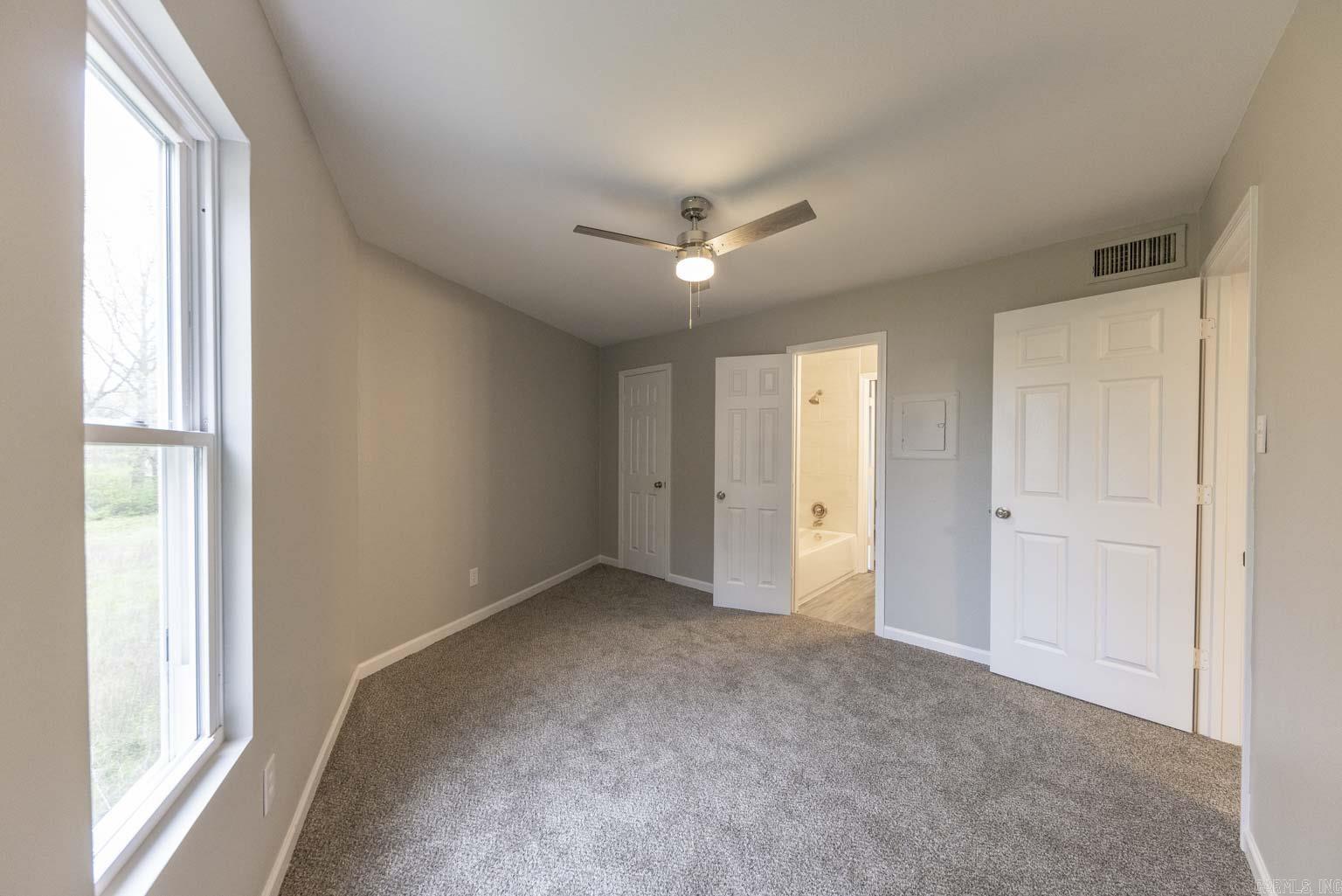 205 W Woodruff  Searcy, AR