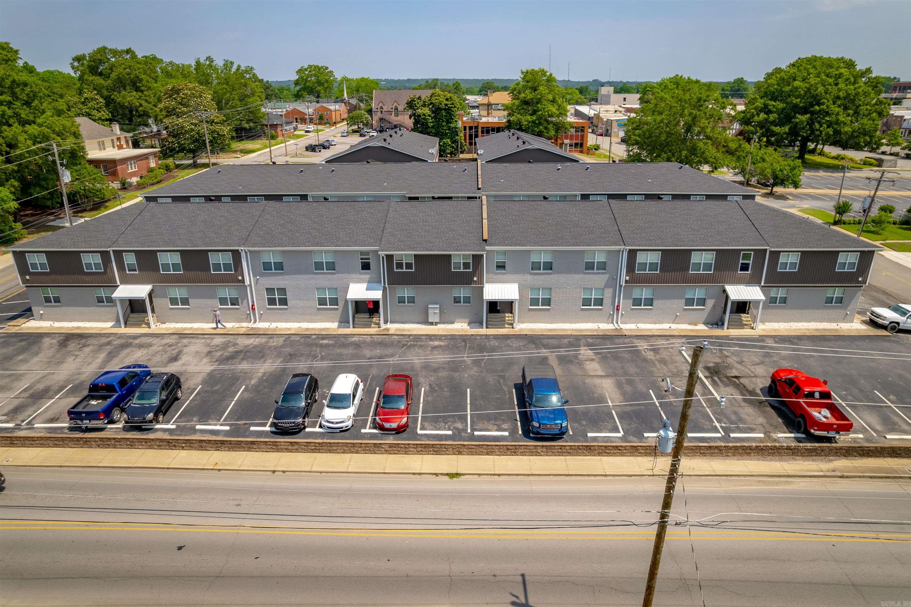 300 W Pleasure  Searcy, AR