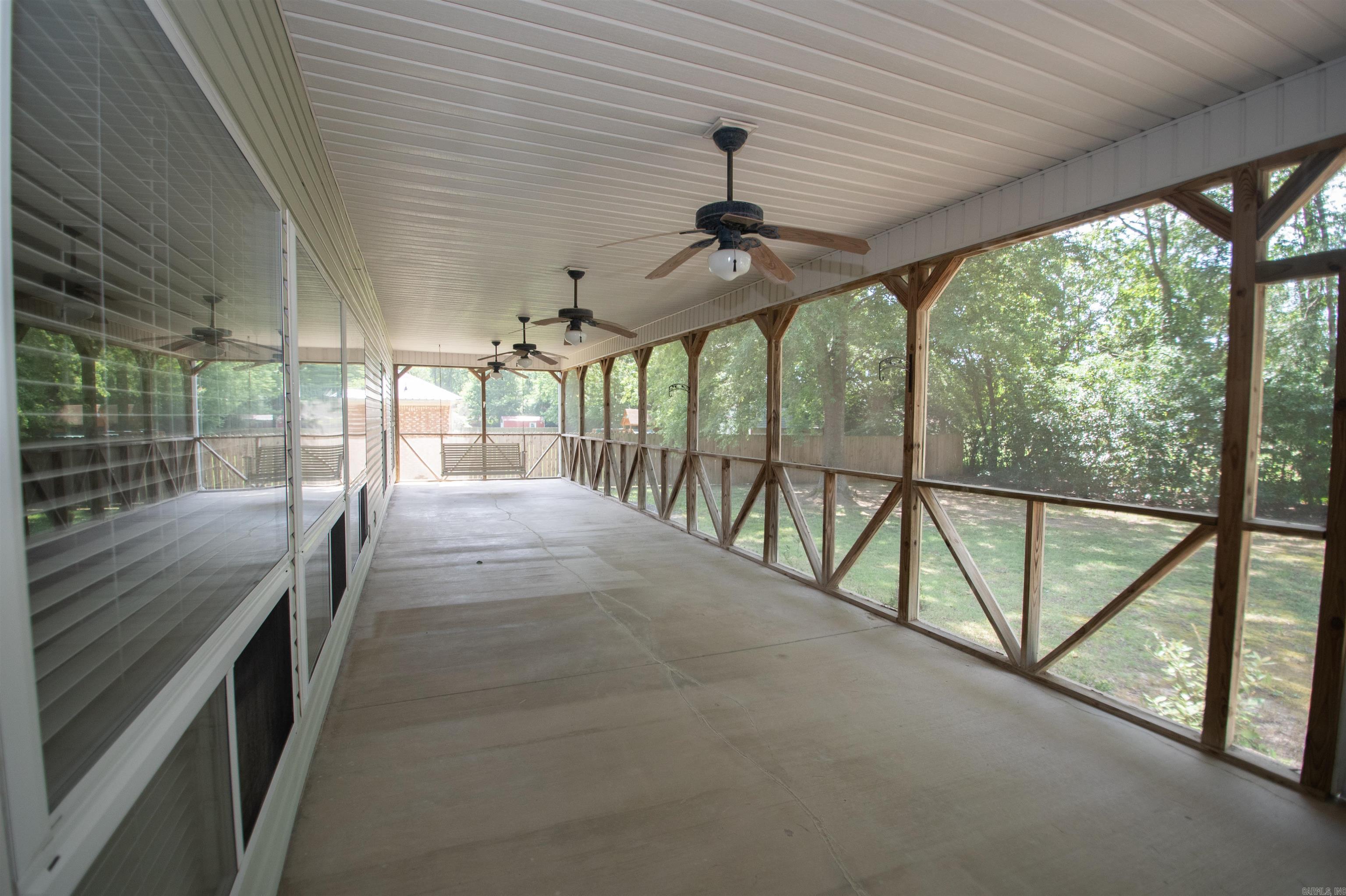 2113 Duane Beebe, AR 72012