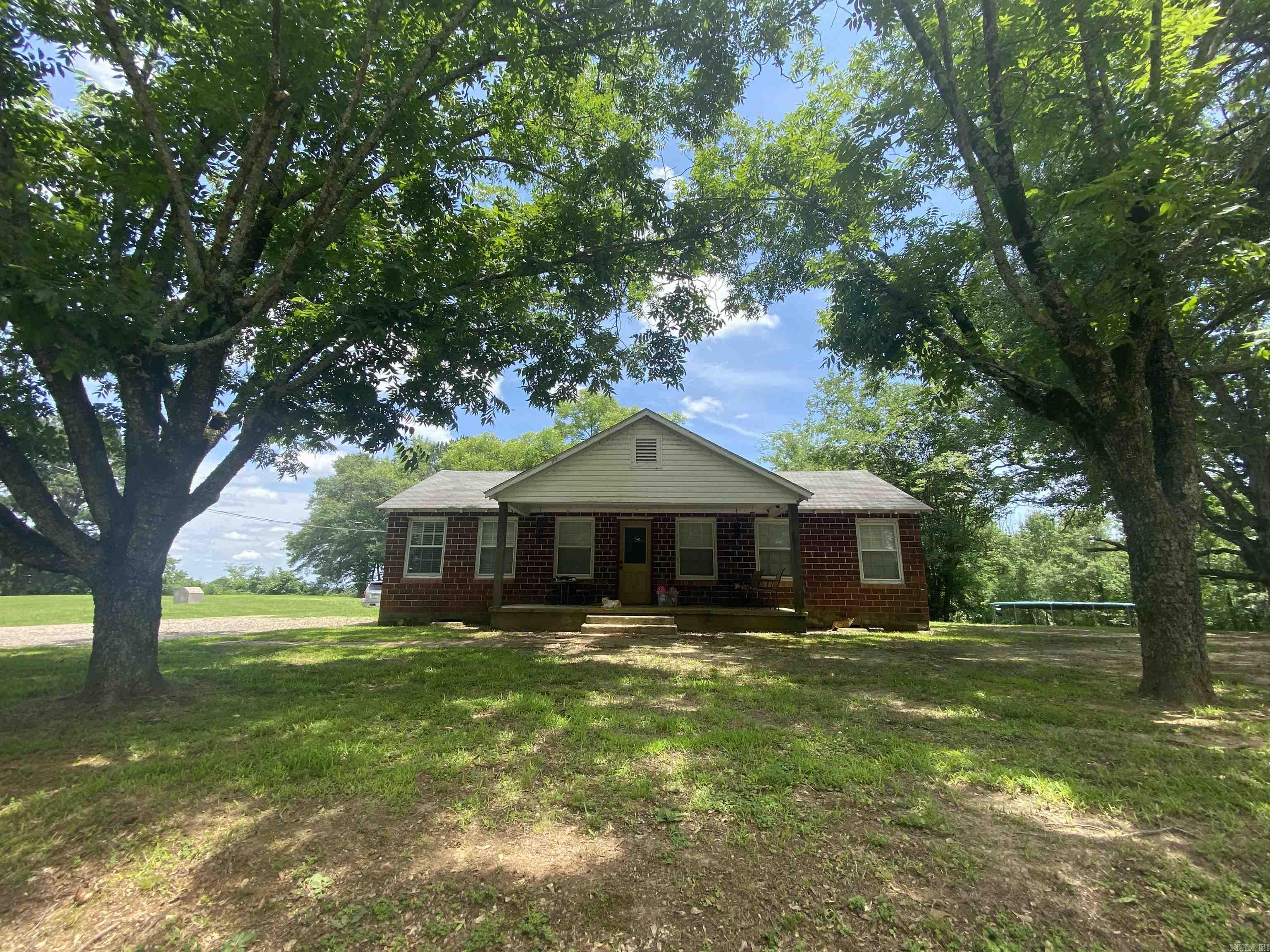 1395 Highway 317  Lockesburg, AR