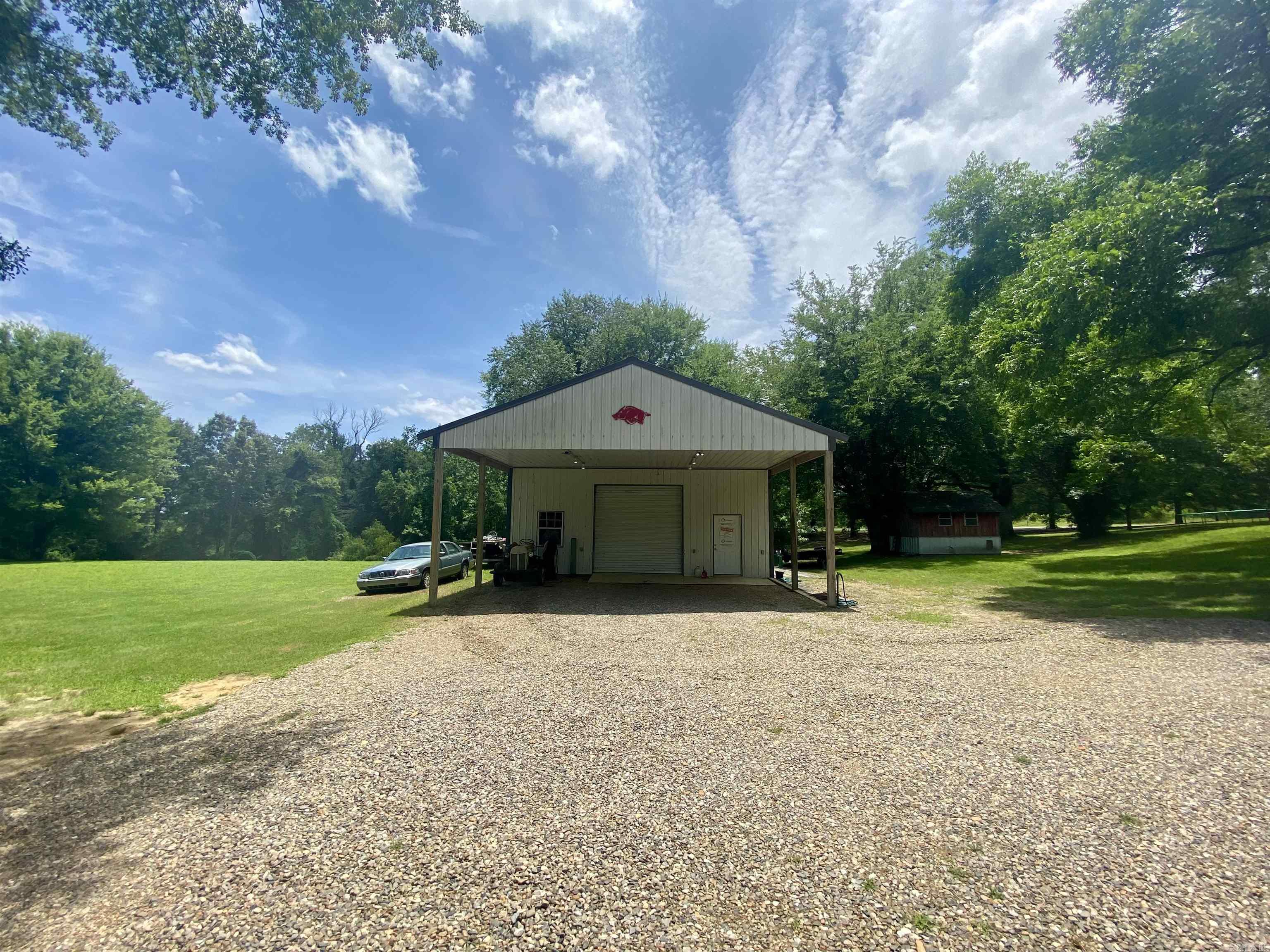1395 Highway 317  Lockesburg, AR