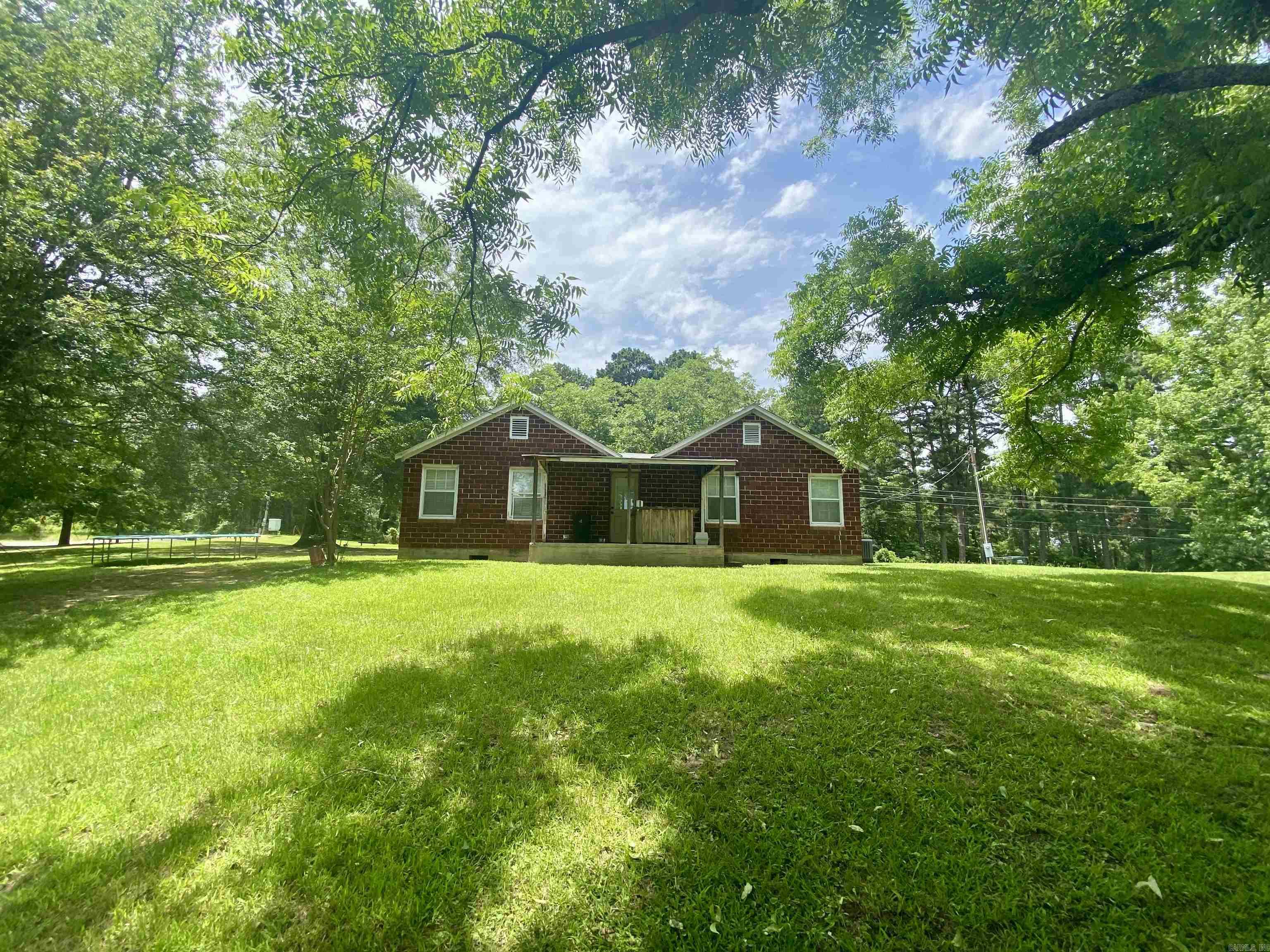 1395 Highway 317  Lockesburg, AR