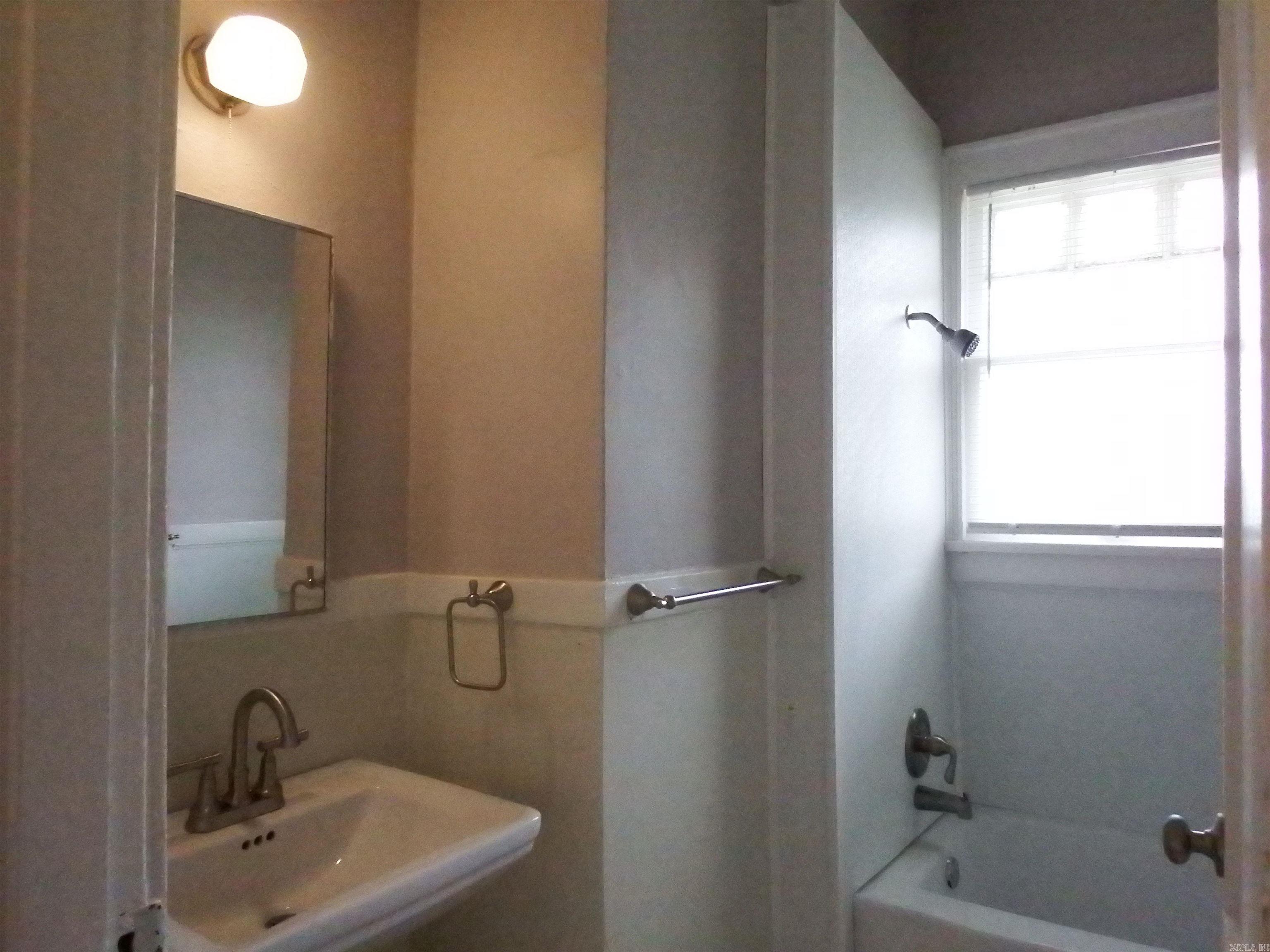 2104 Vance  Little Rock, AR